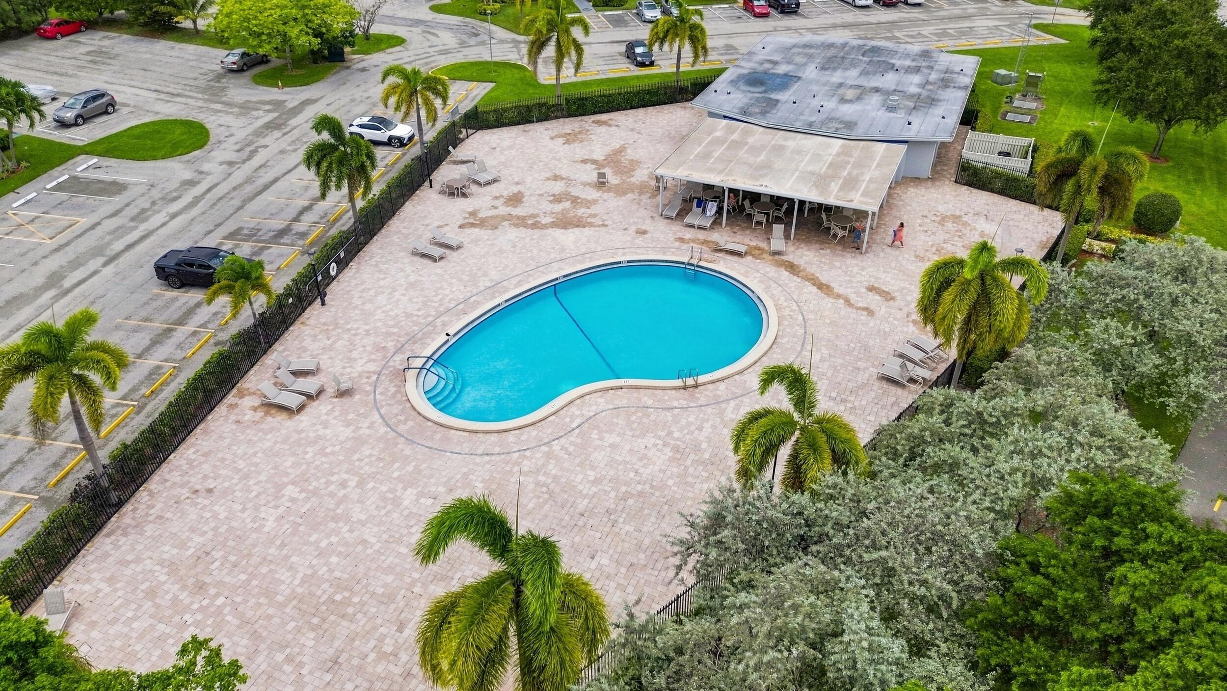 310 OAKRIDGE R Court 310