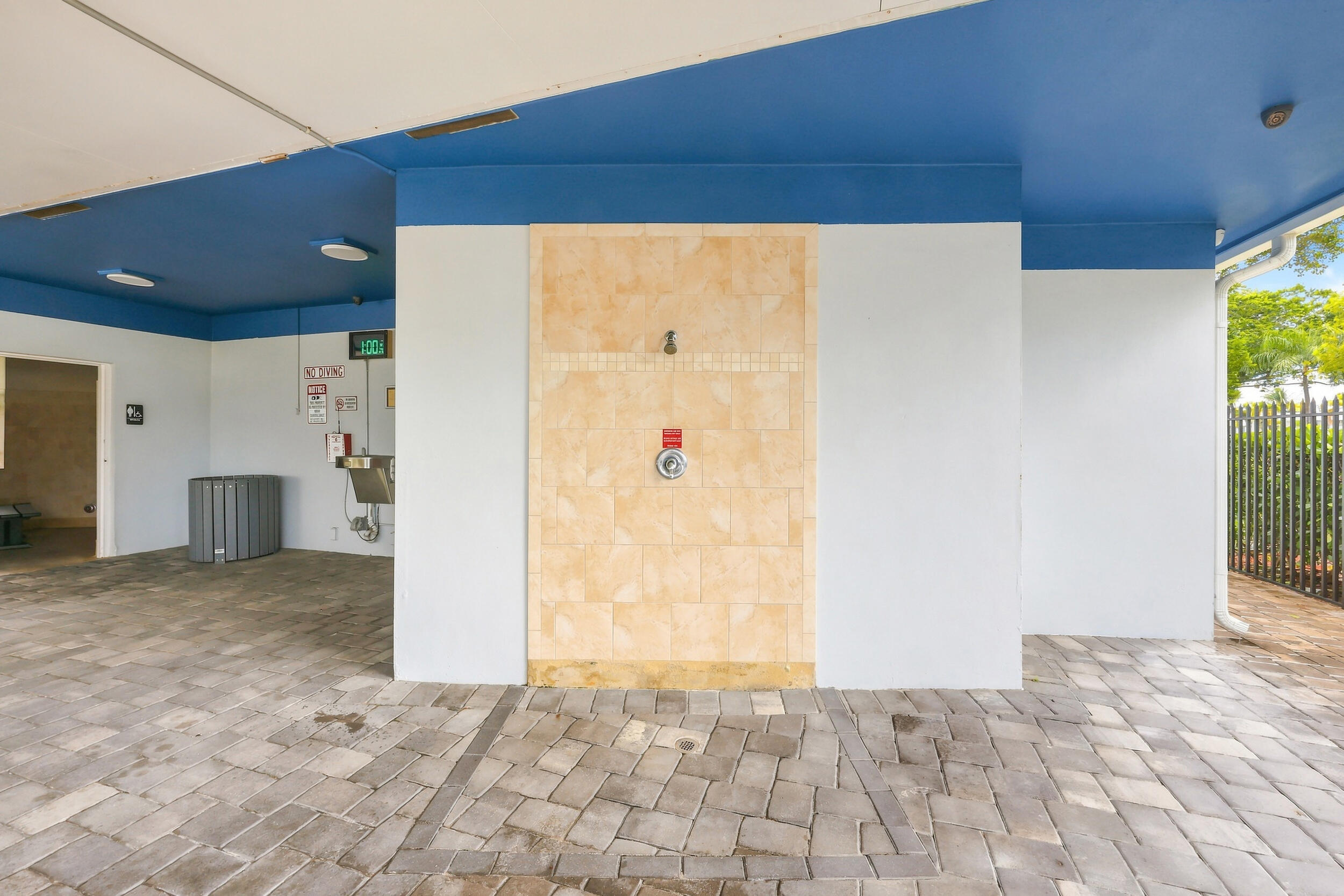 310 OAKRIDGE R Court 310