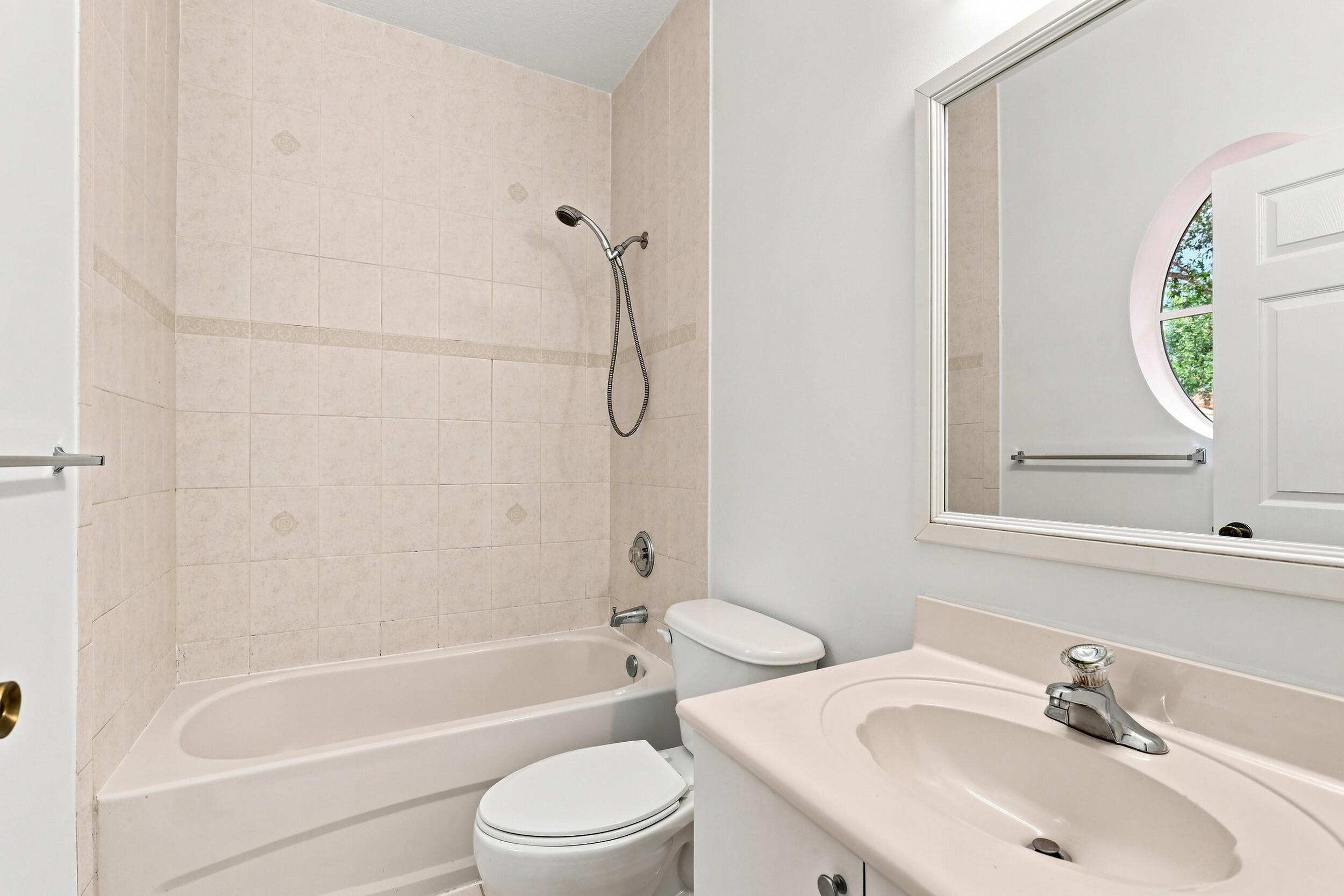 2107 Anchor Court 2104