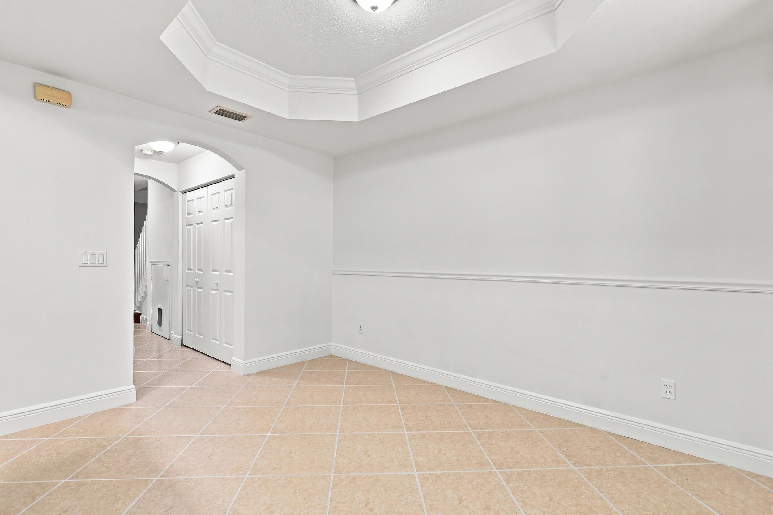 2107 Anchor Court 2104