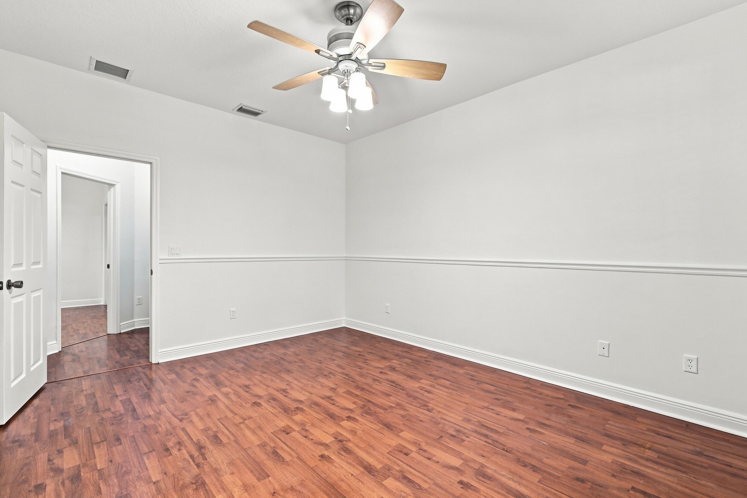 2107 Anchor Court 2104