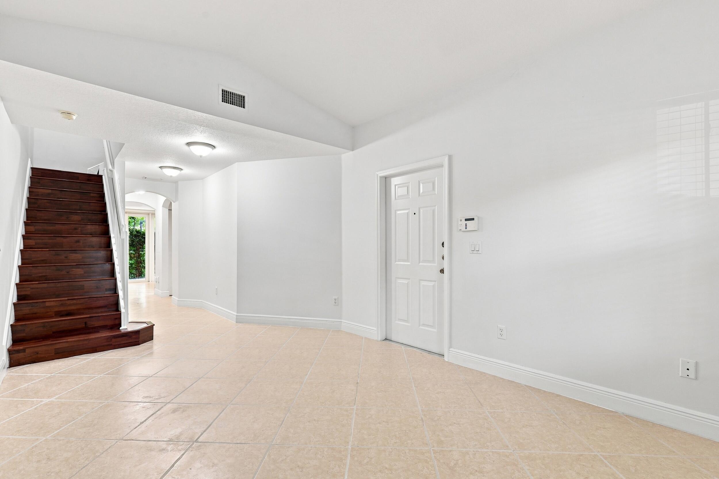 2107 Anchor Court 2104