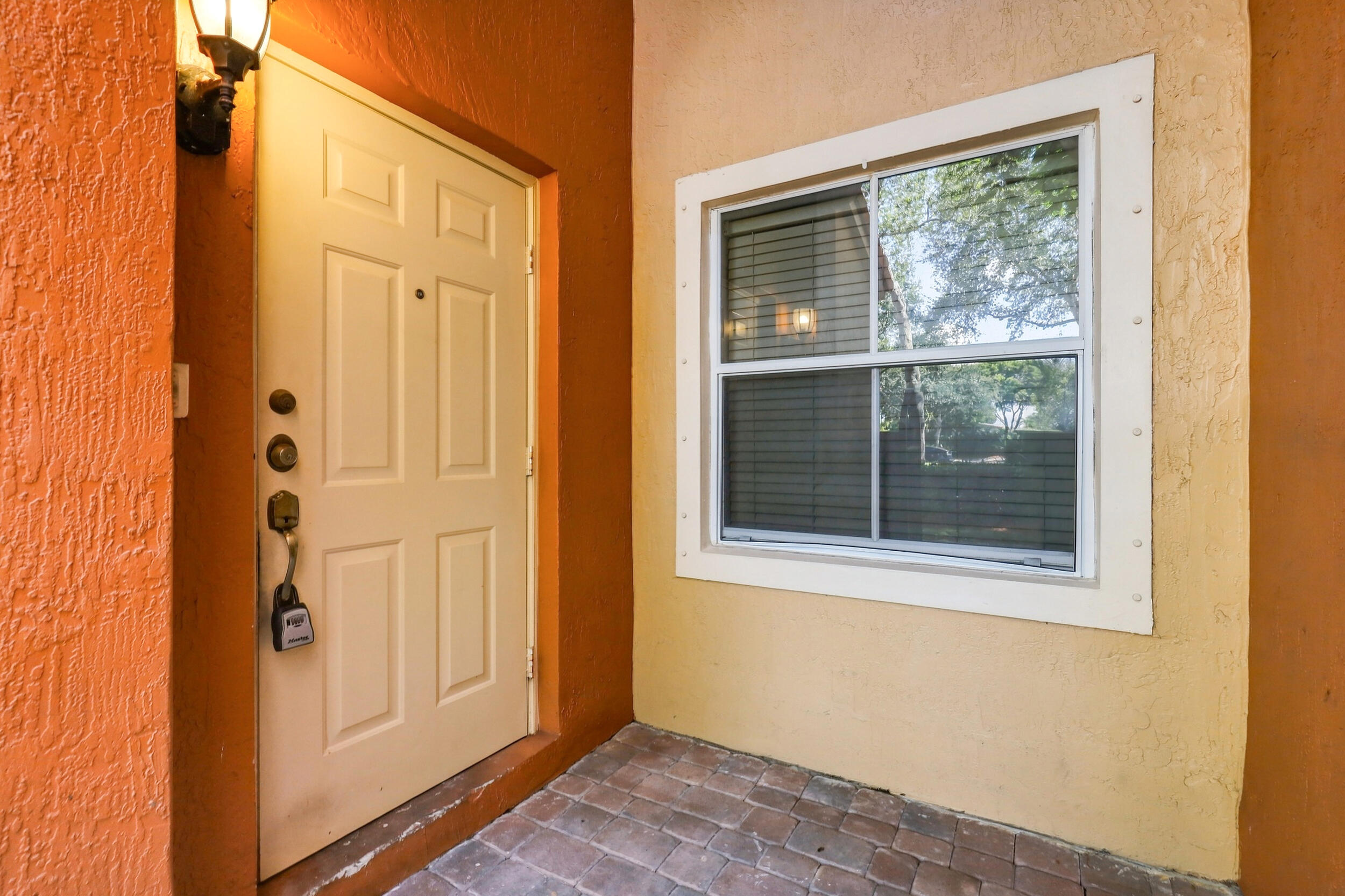 2107 Anchor Court 2104
