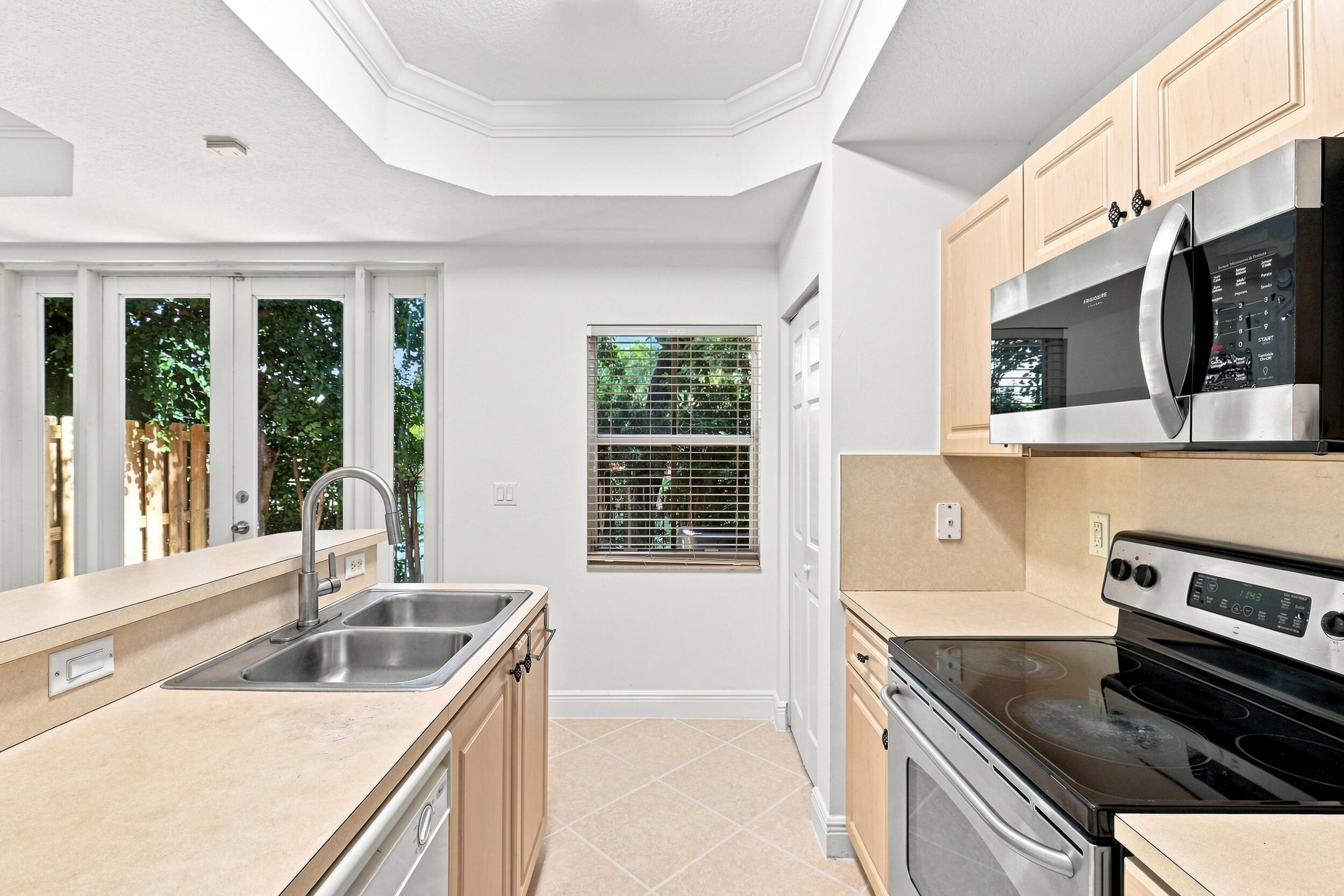 2107 Anchor Court 2104
