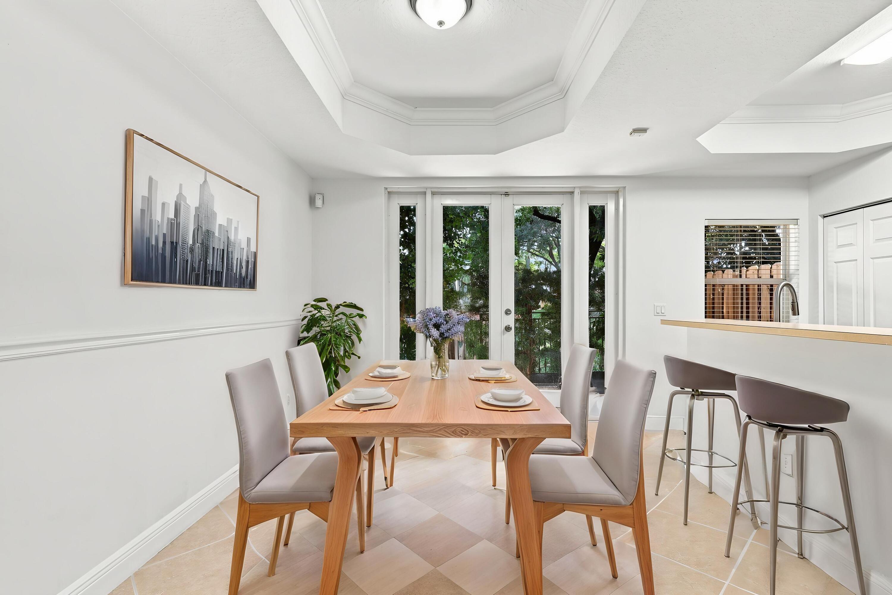 2107 Anchor Court 2104