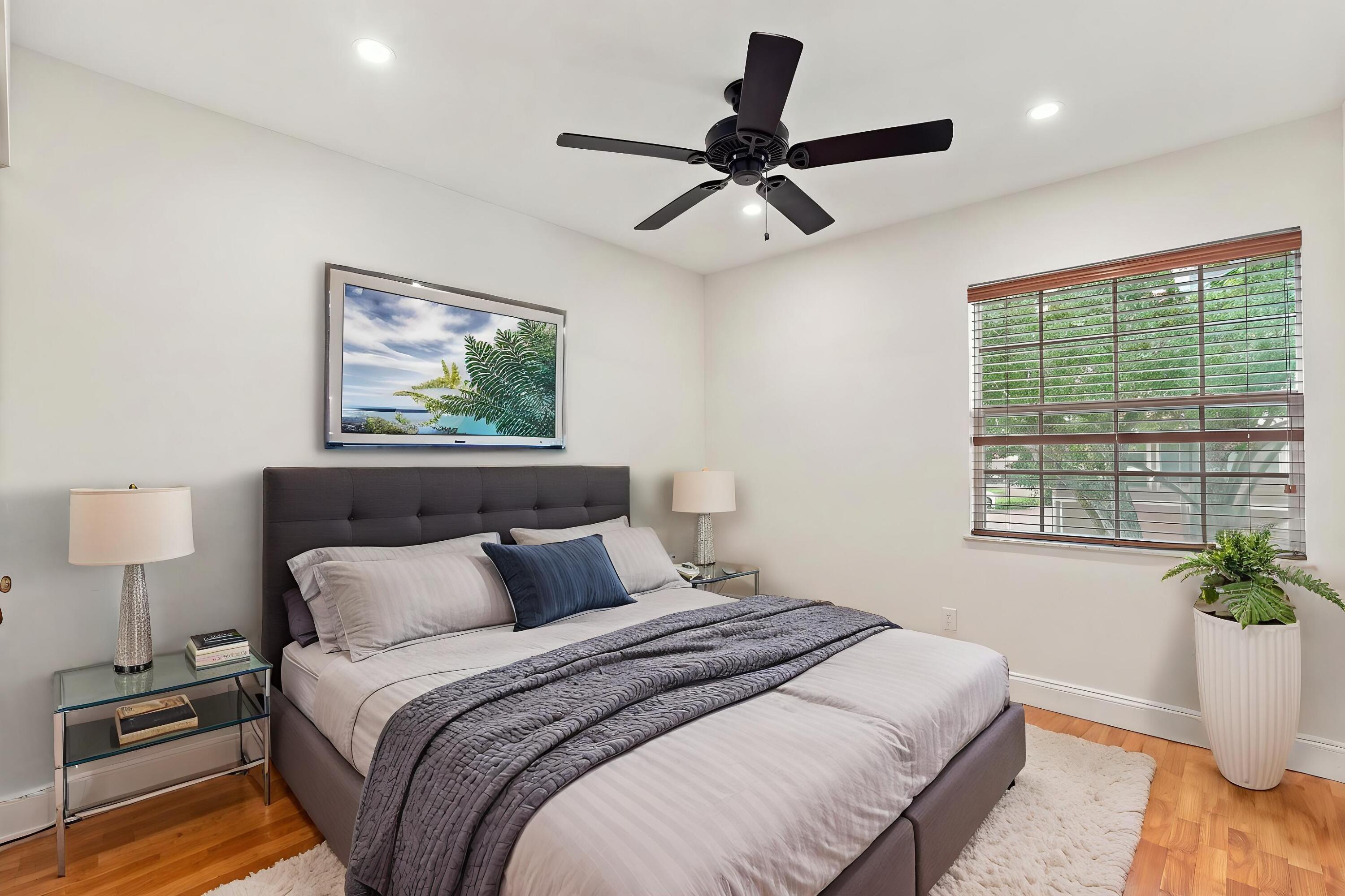5406 214th Court S
