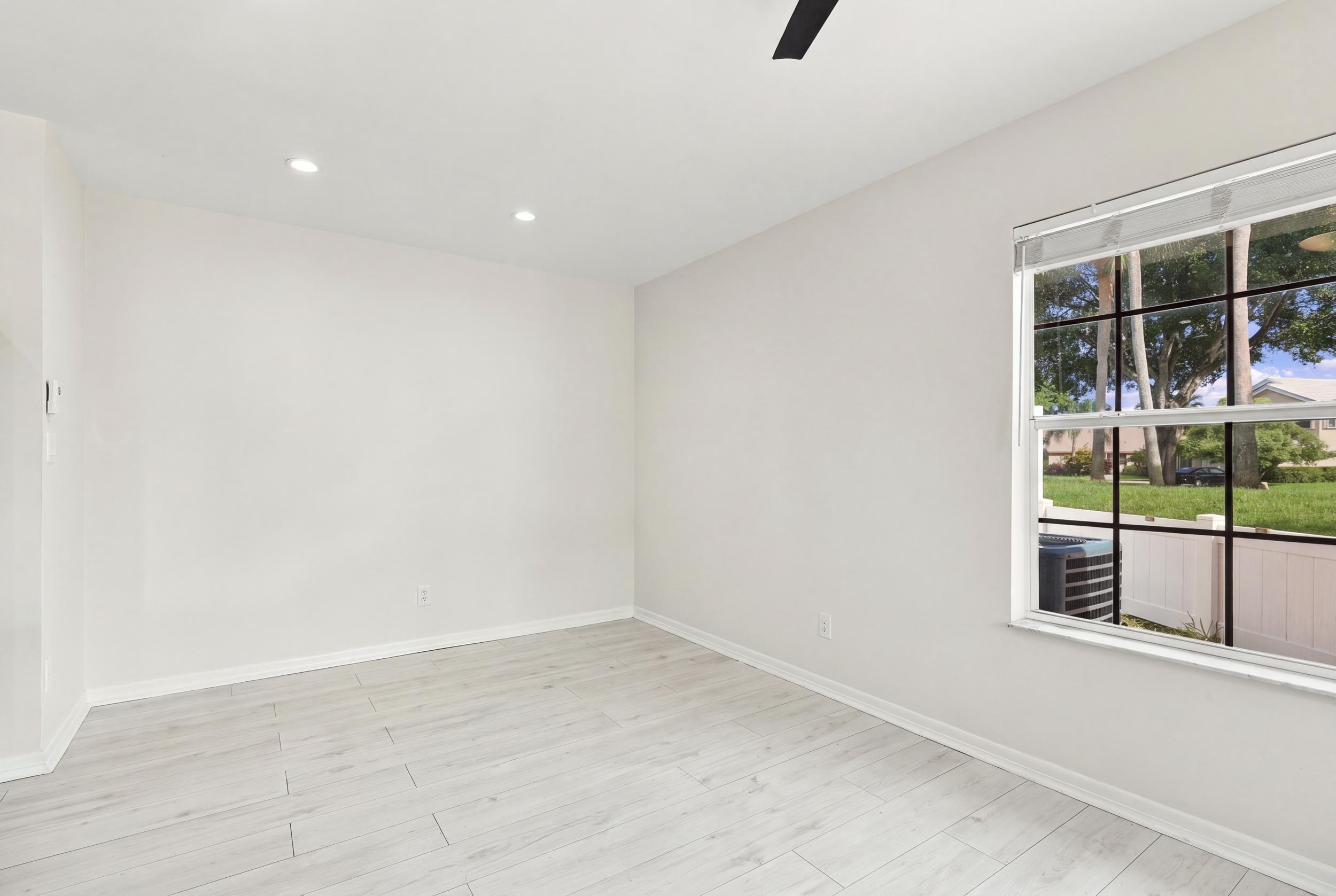 5406 214th Court S