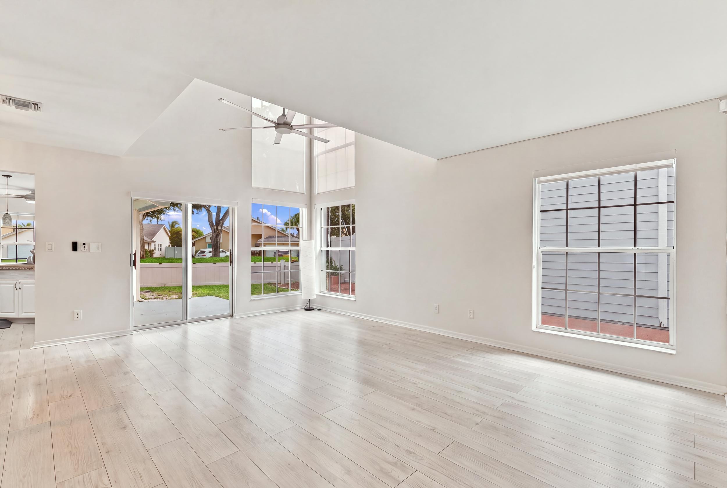 5406 214th Court S
