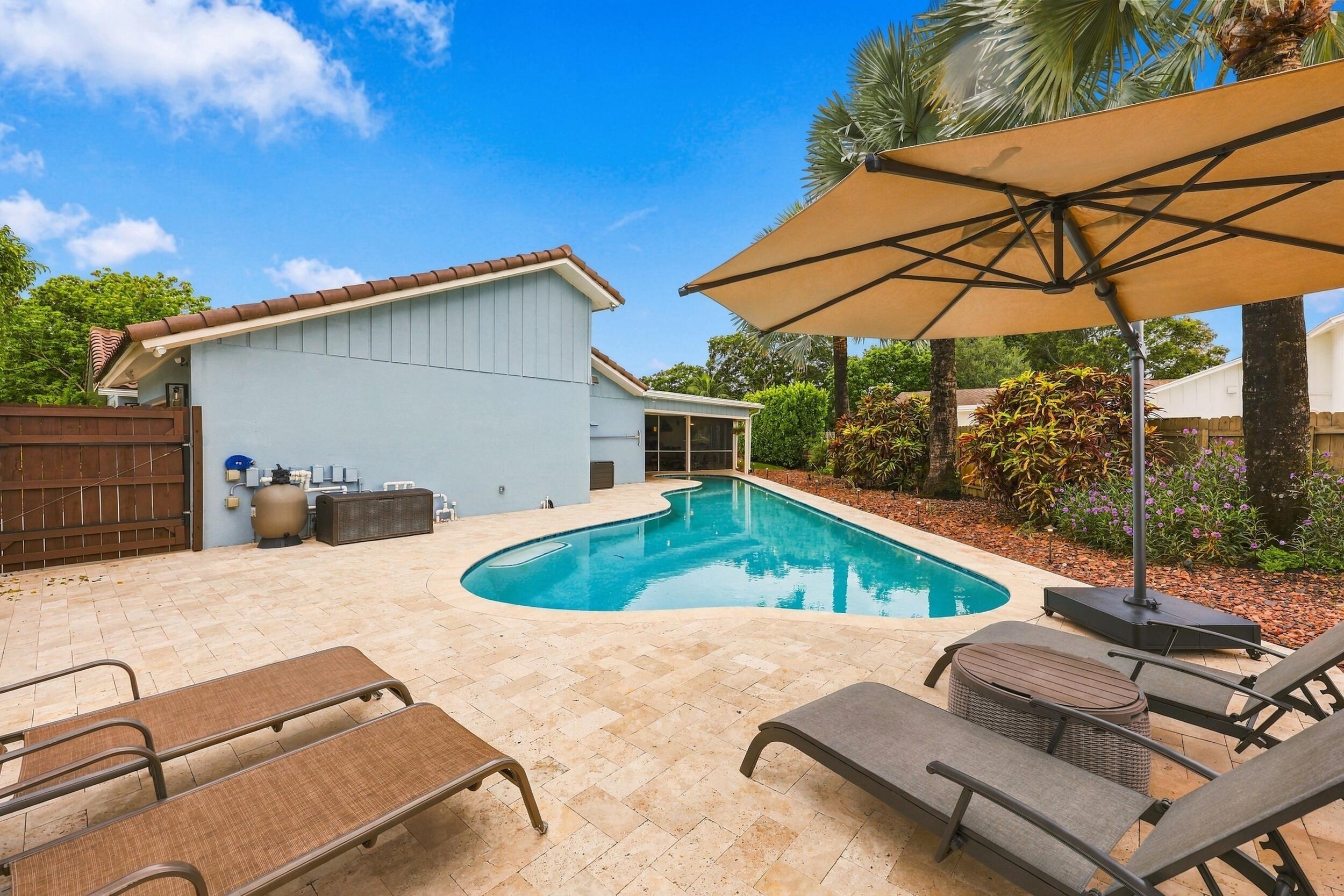 3590 Lakeview Drive