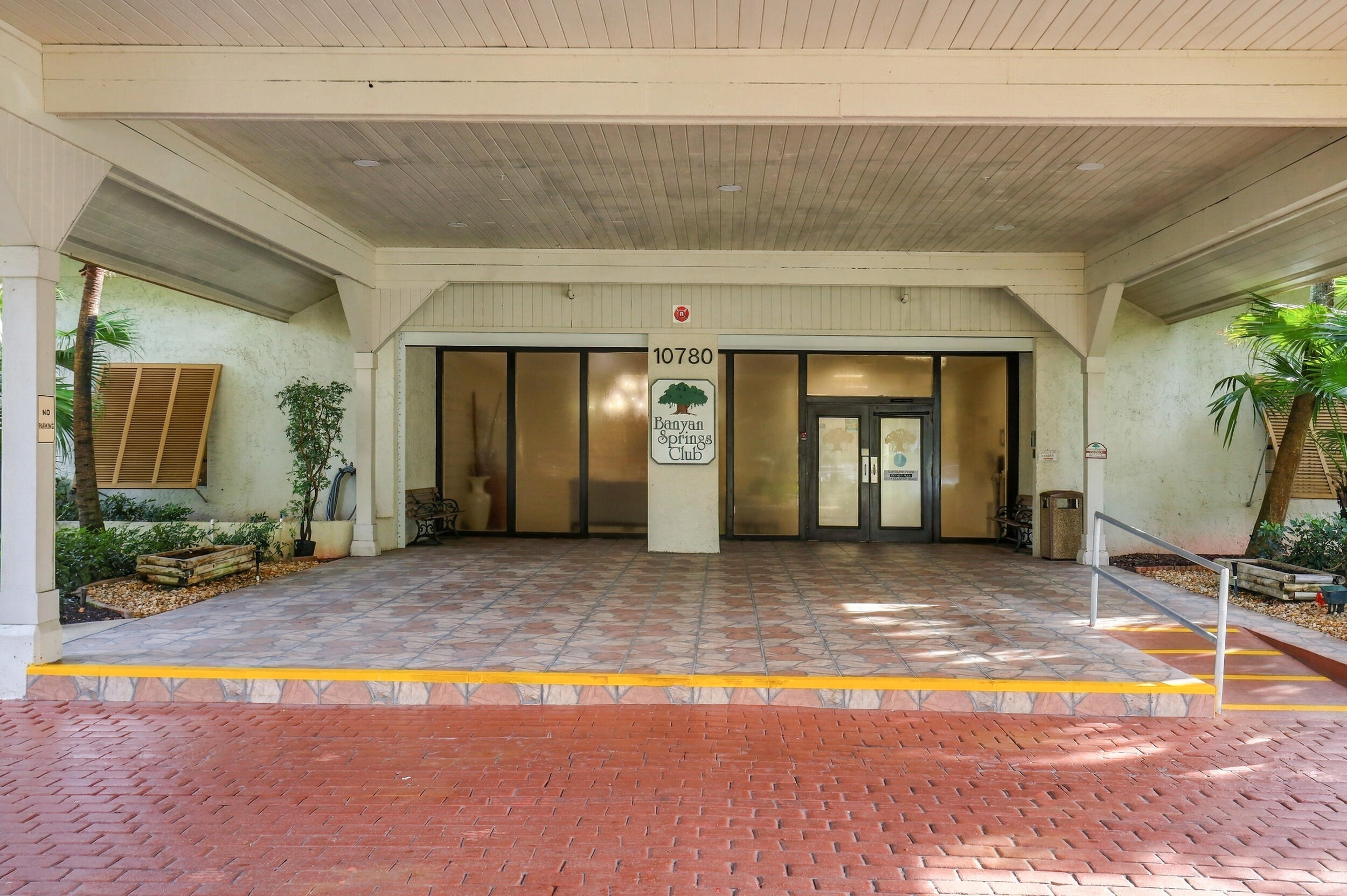5086 Pine Drive