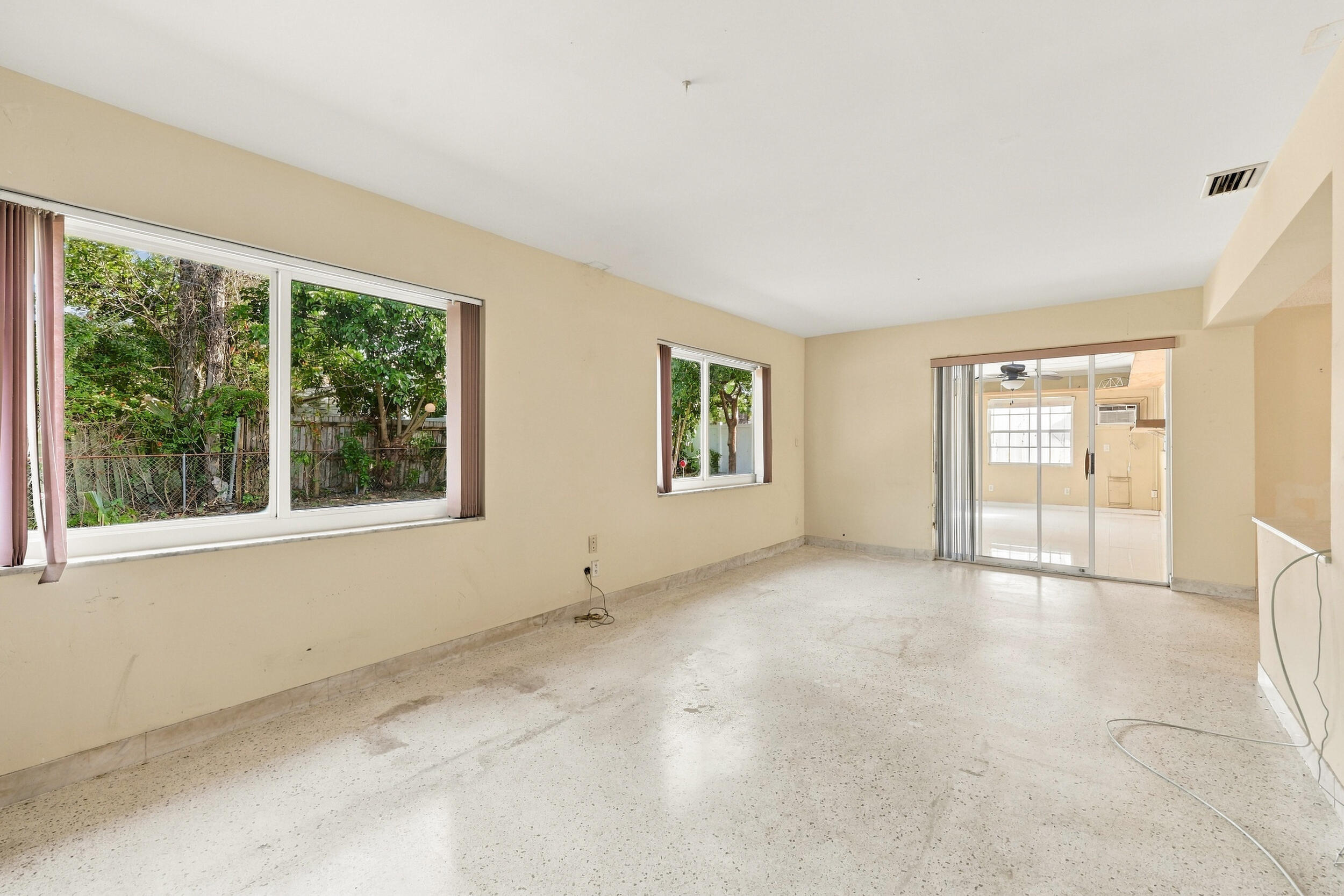 213 NE 24th Court