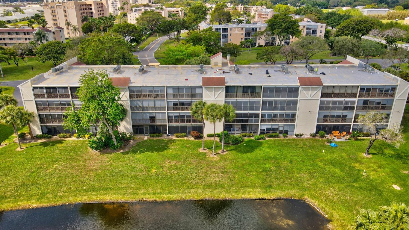 14310 Strathmore Ln 303