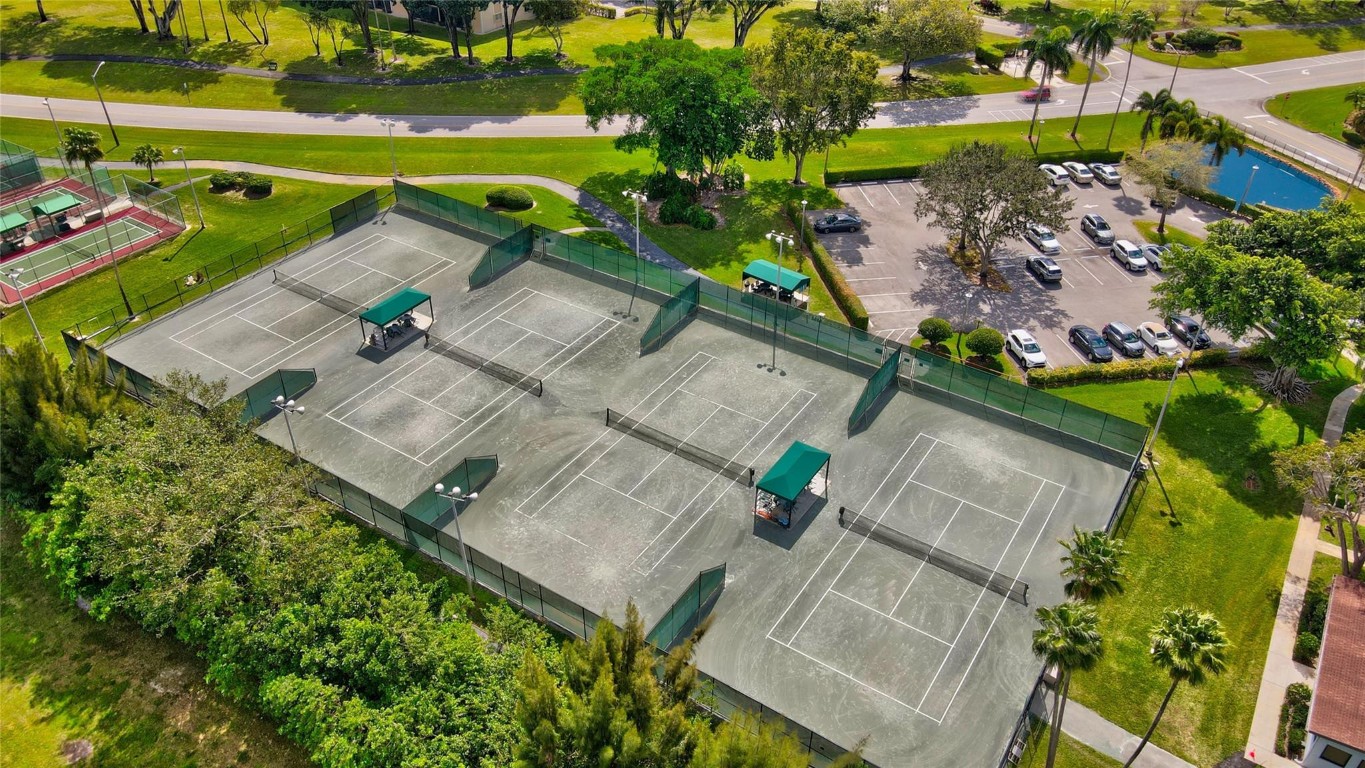 14310 Strathmore Ln 303