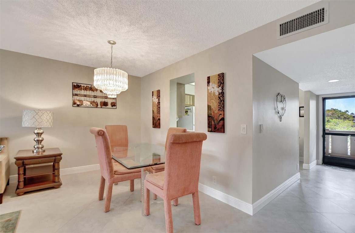 14310 Strathmore Ln 303