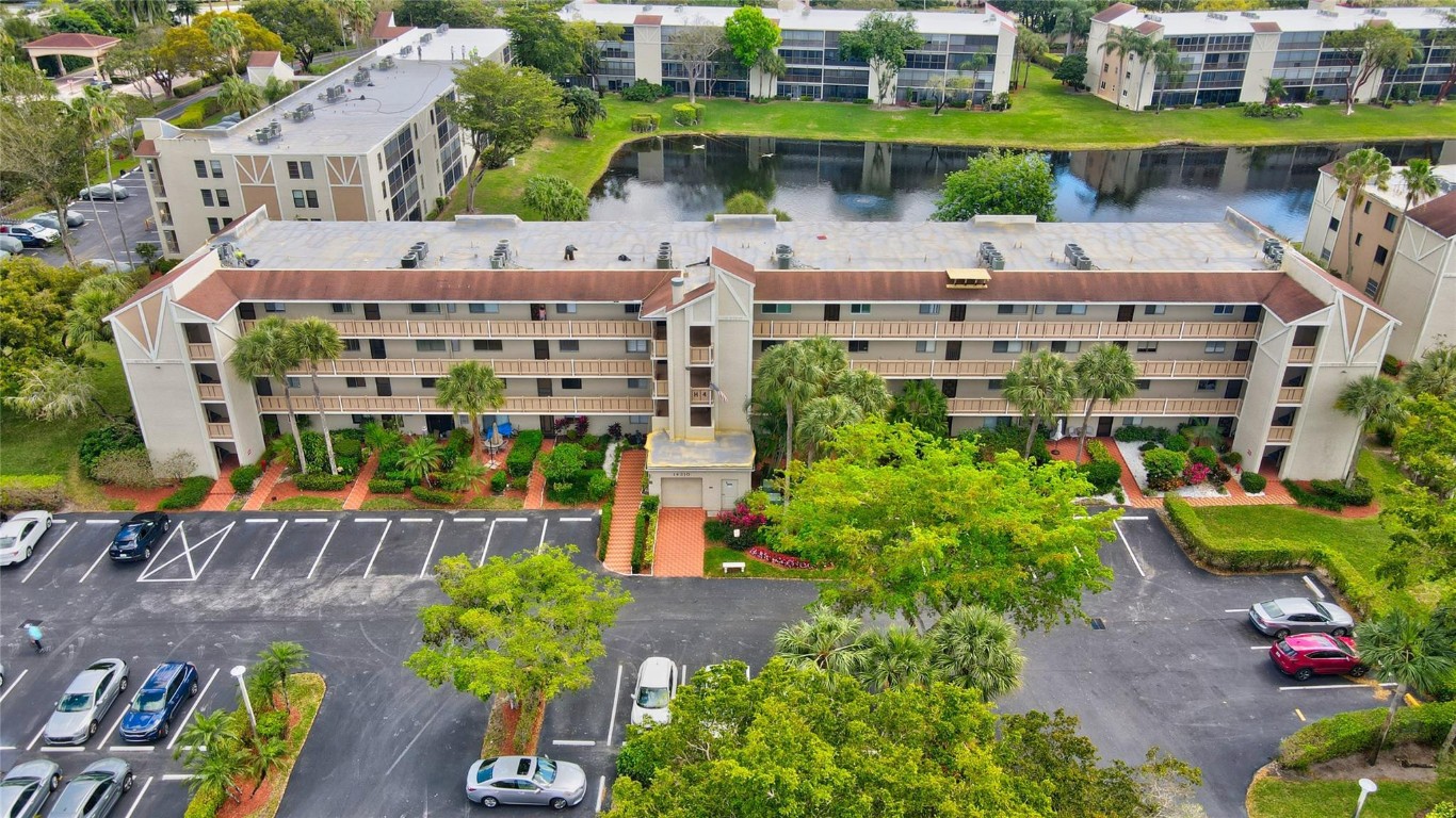 14310 Strathmore Ln 303