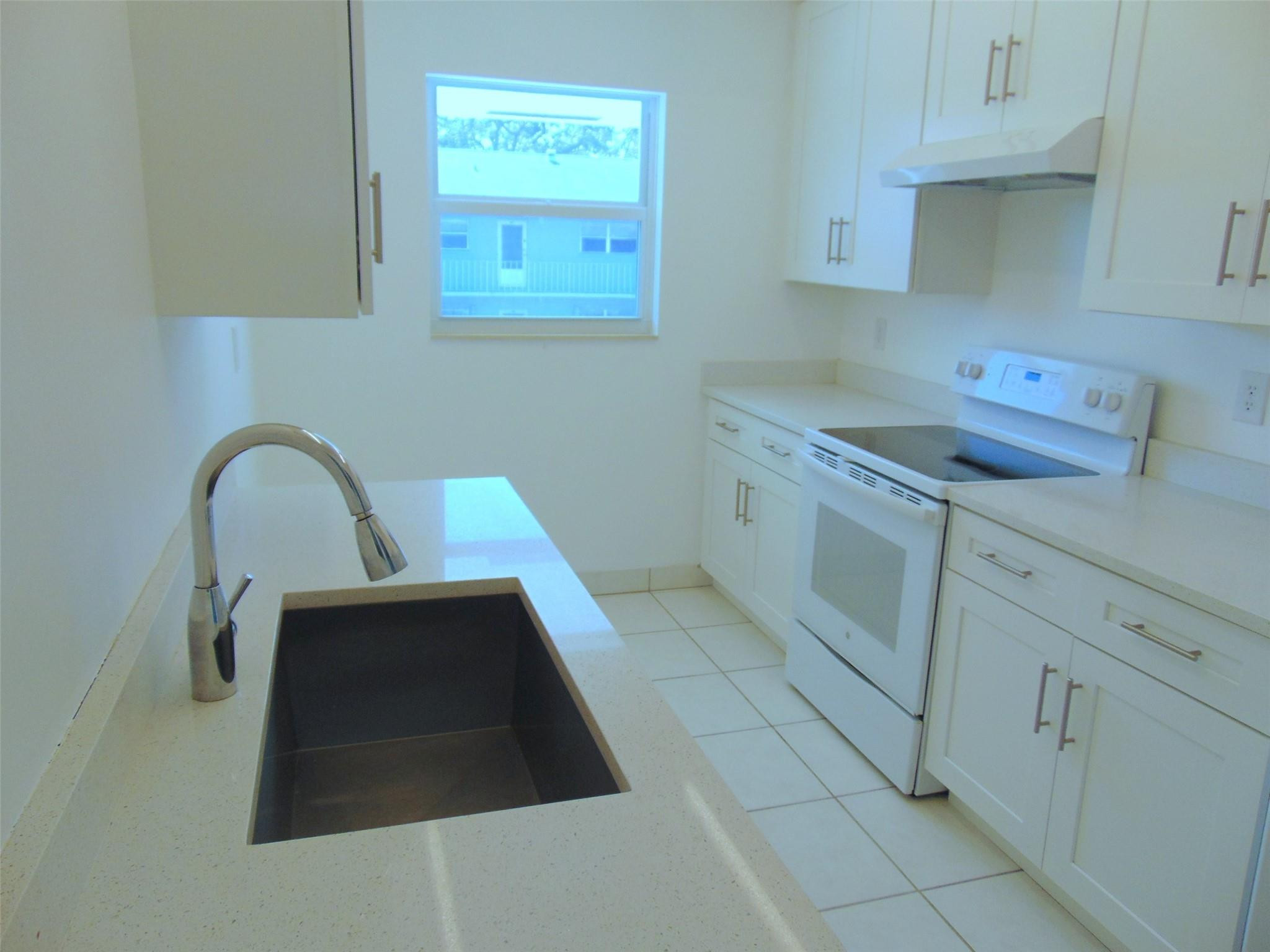 2400 SW 22nd Ave 512