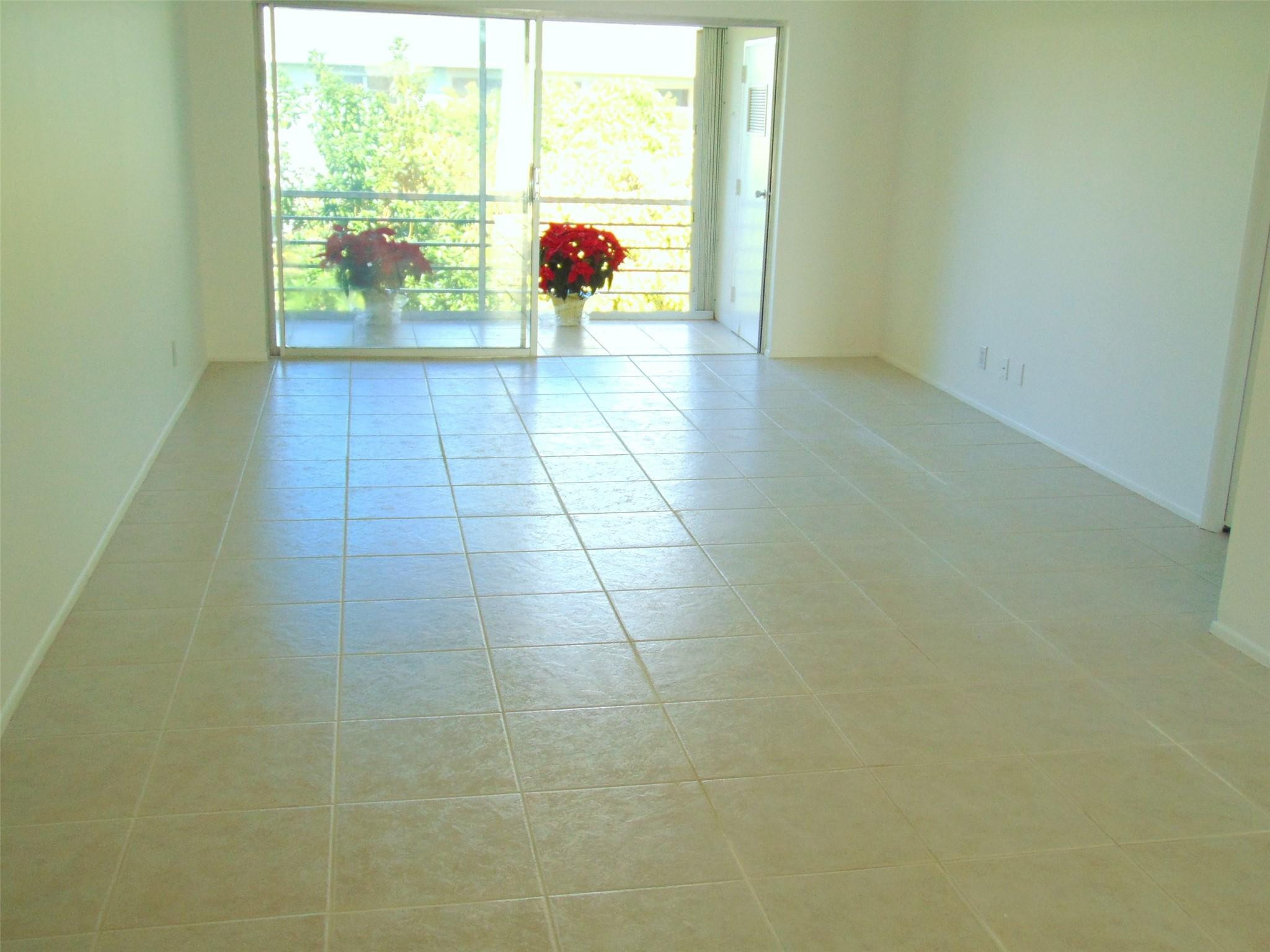 2400 SW 22nd Ave 512