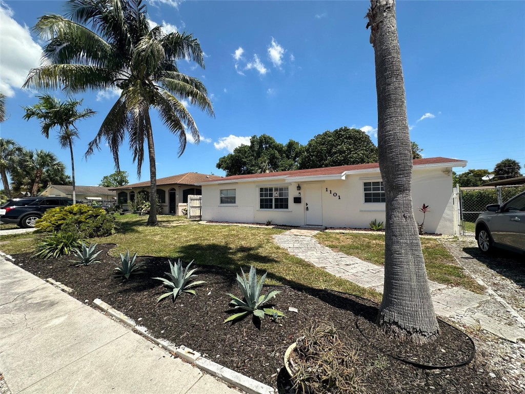 1101 SW 32nd Ct