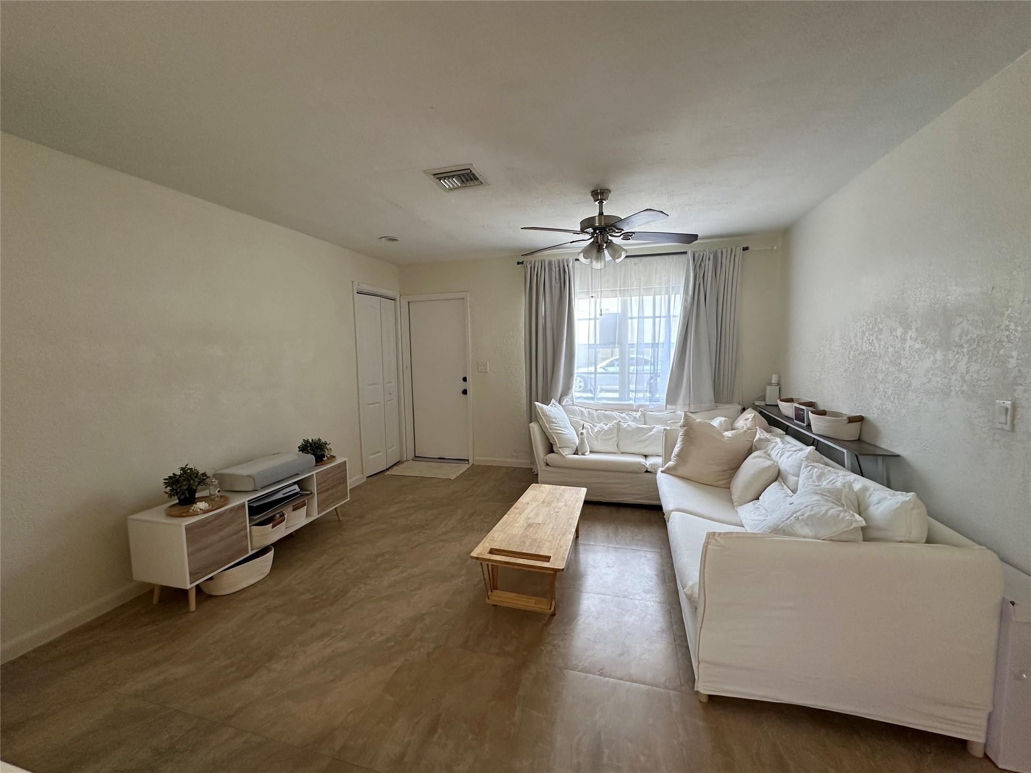 1101 SW 32nd Ct