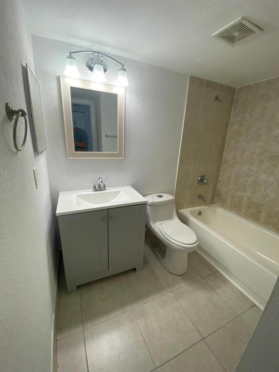 526 Shady Pine Way D1