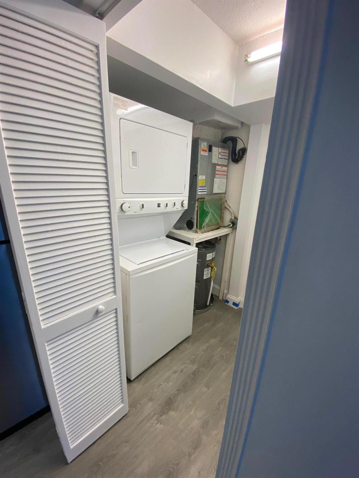 526 Shady Pine Way D1