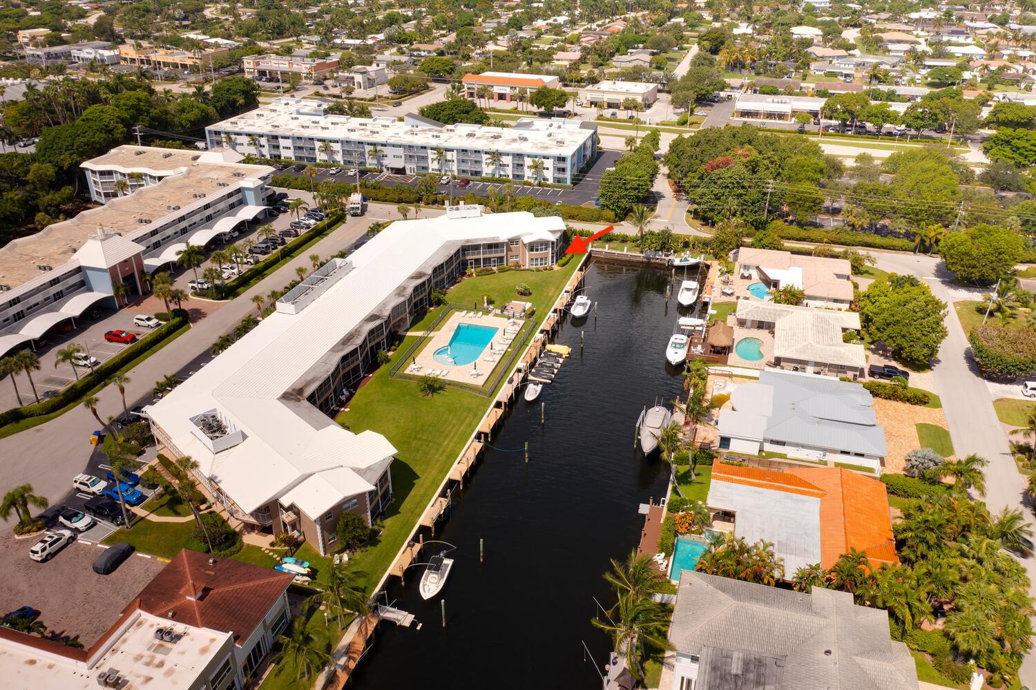 701 NE Harbour Terrace 1010