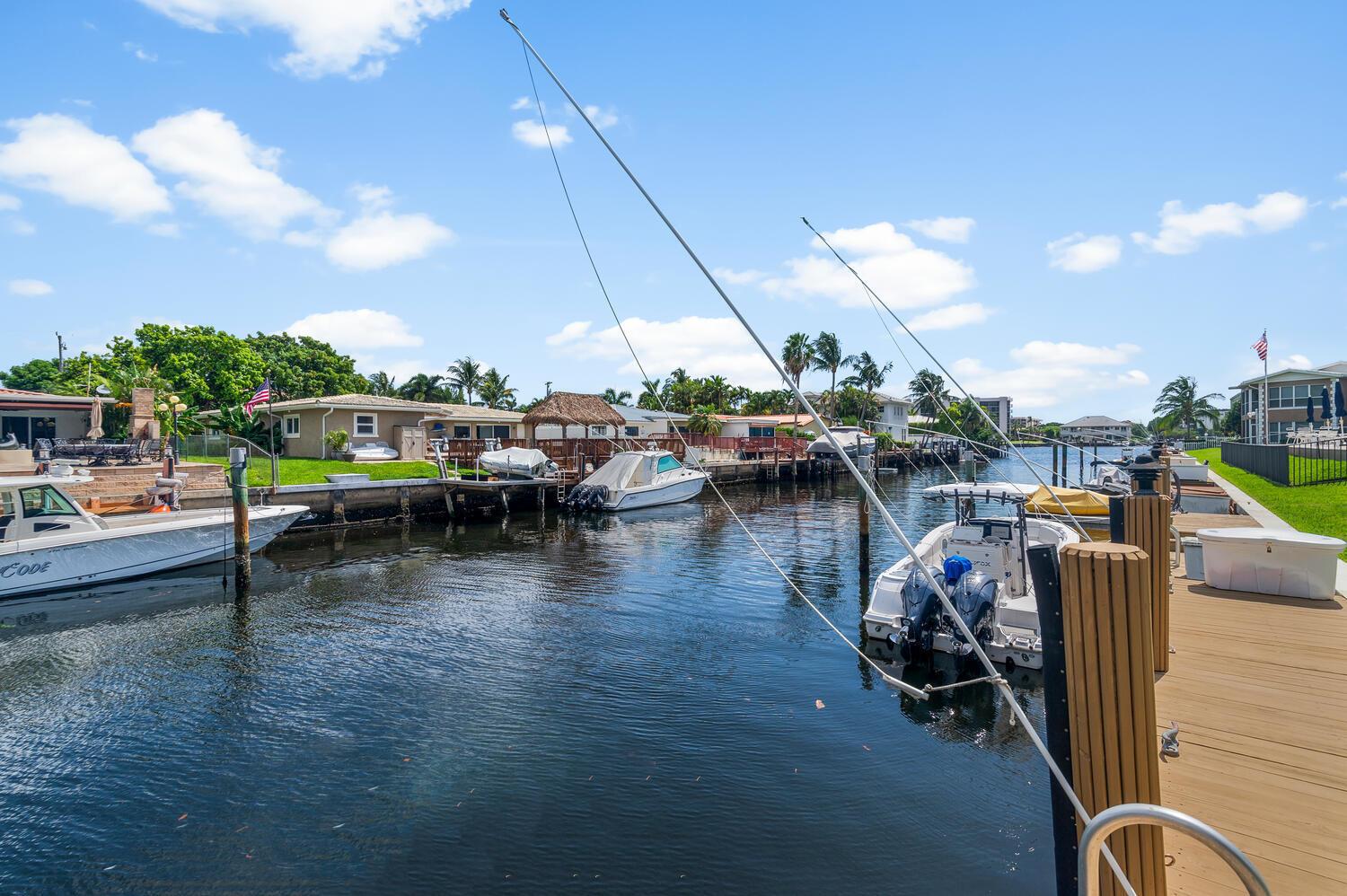 701 NE Harbour Terrace 1010