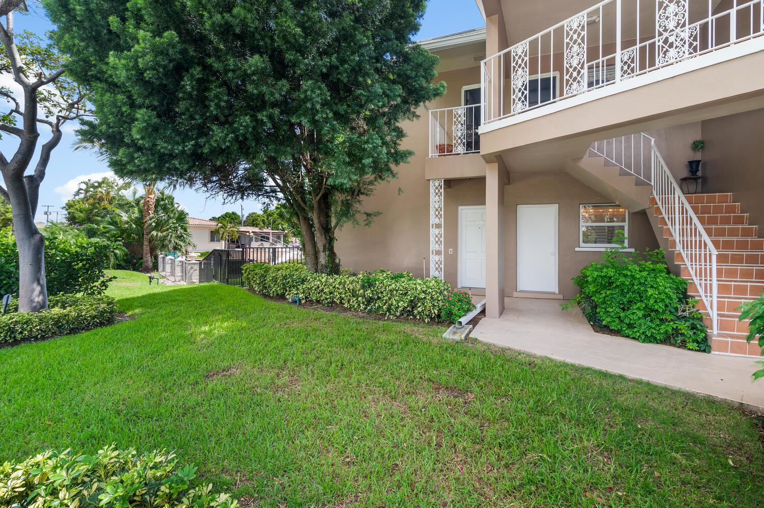 701 NE Harbour Terrace 1010