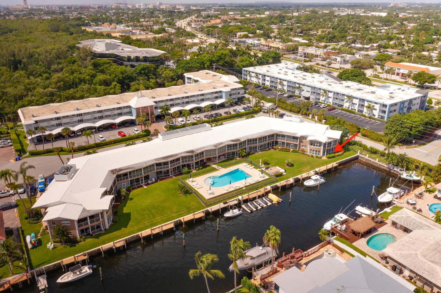 701 NE Harbour Terrace 1010