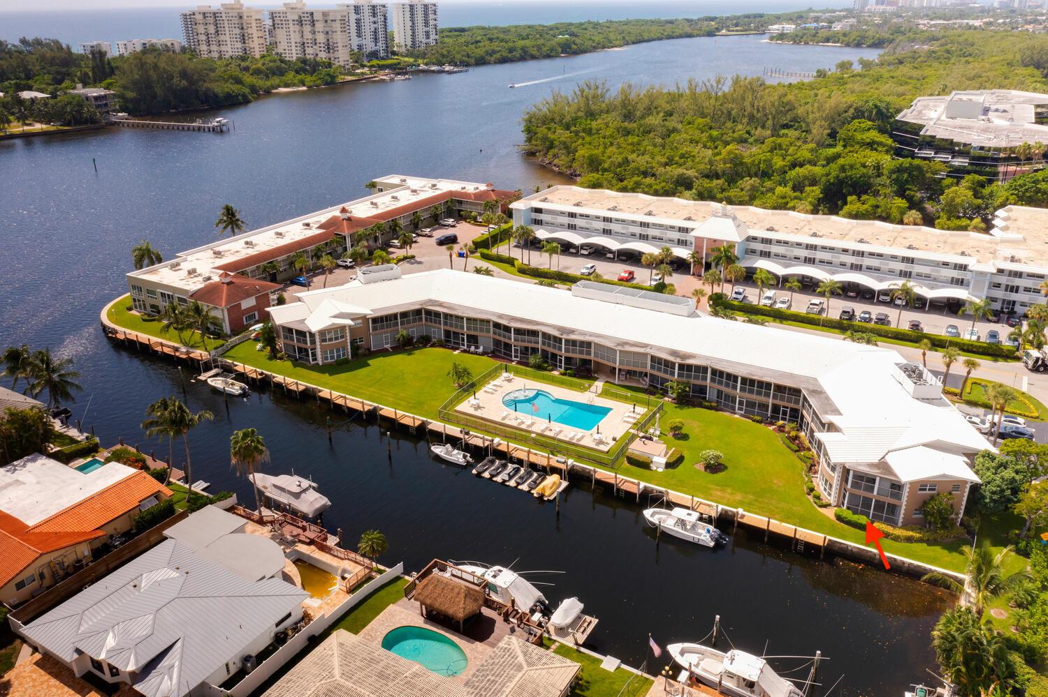 701 NE Harbour Terrace 1010