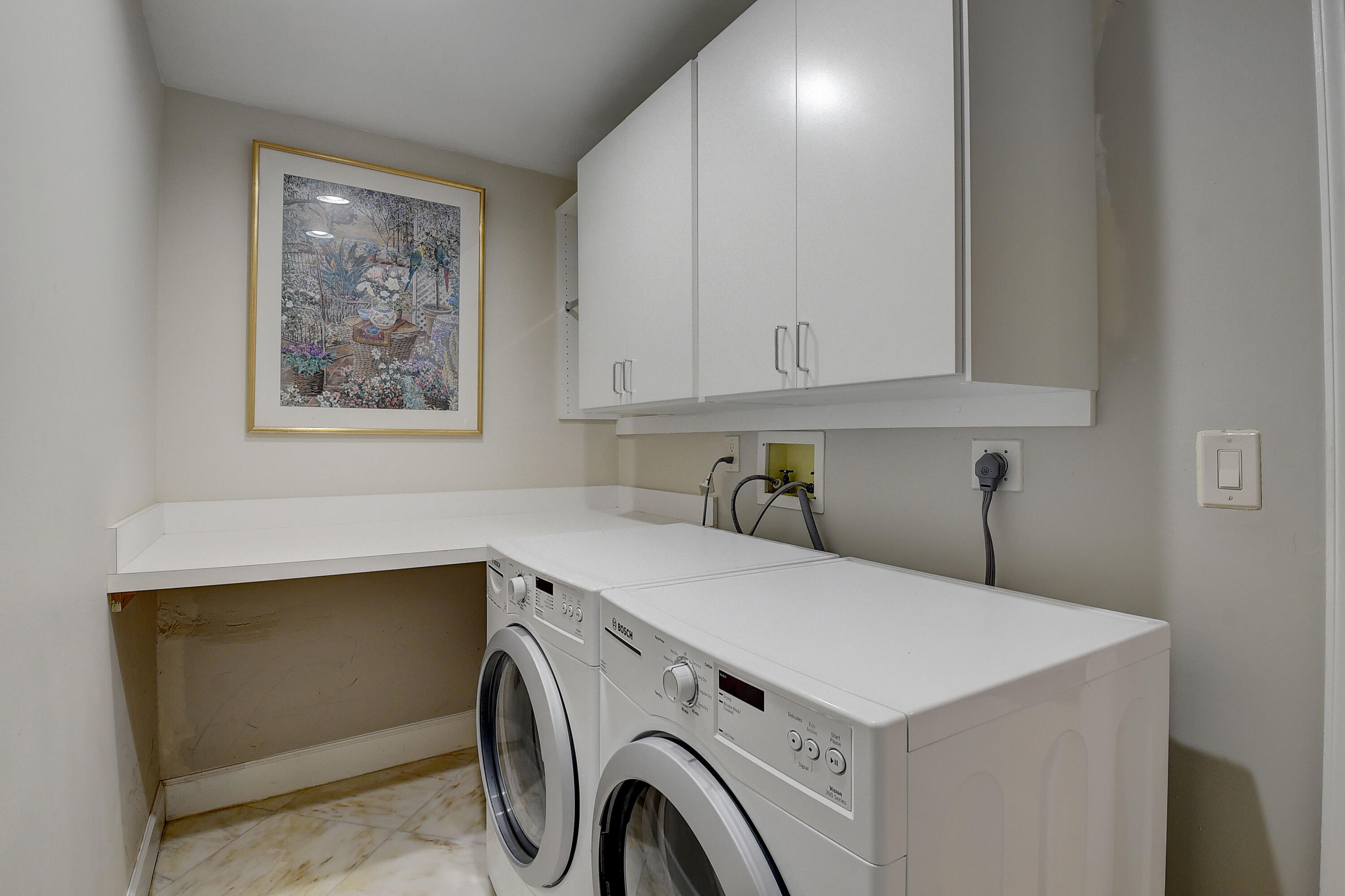 624 W Lakewoode Circle