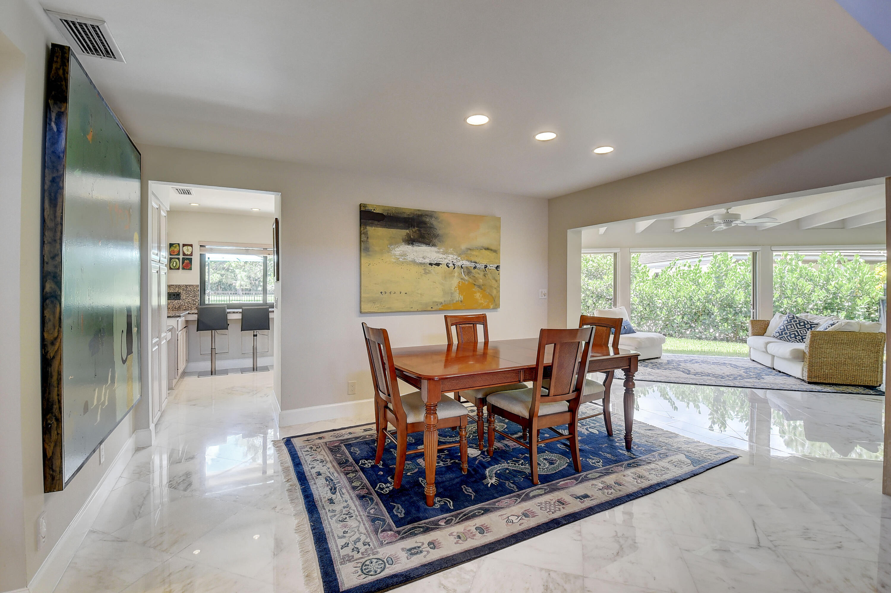 624 W Lakewoode Circle