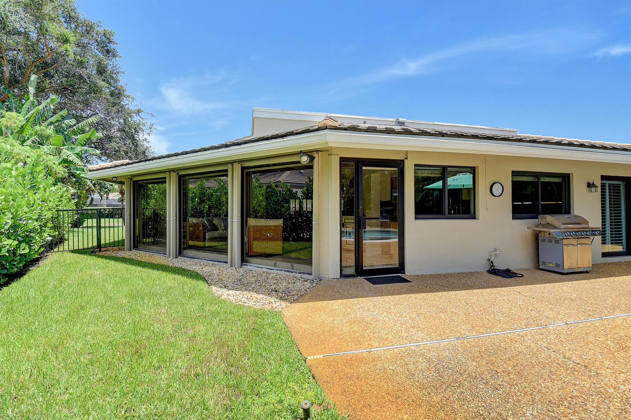 624 W Lakewoode Circle