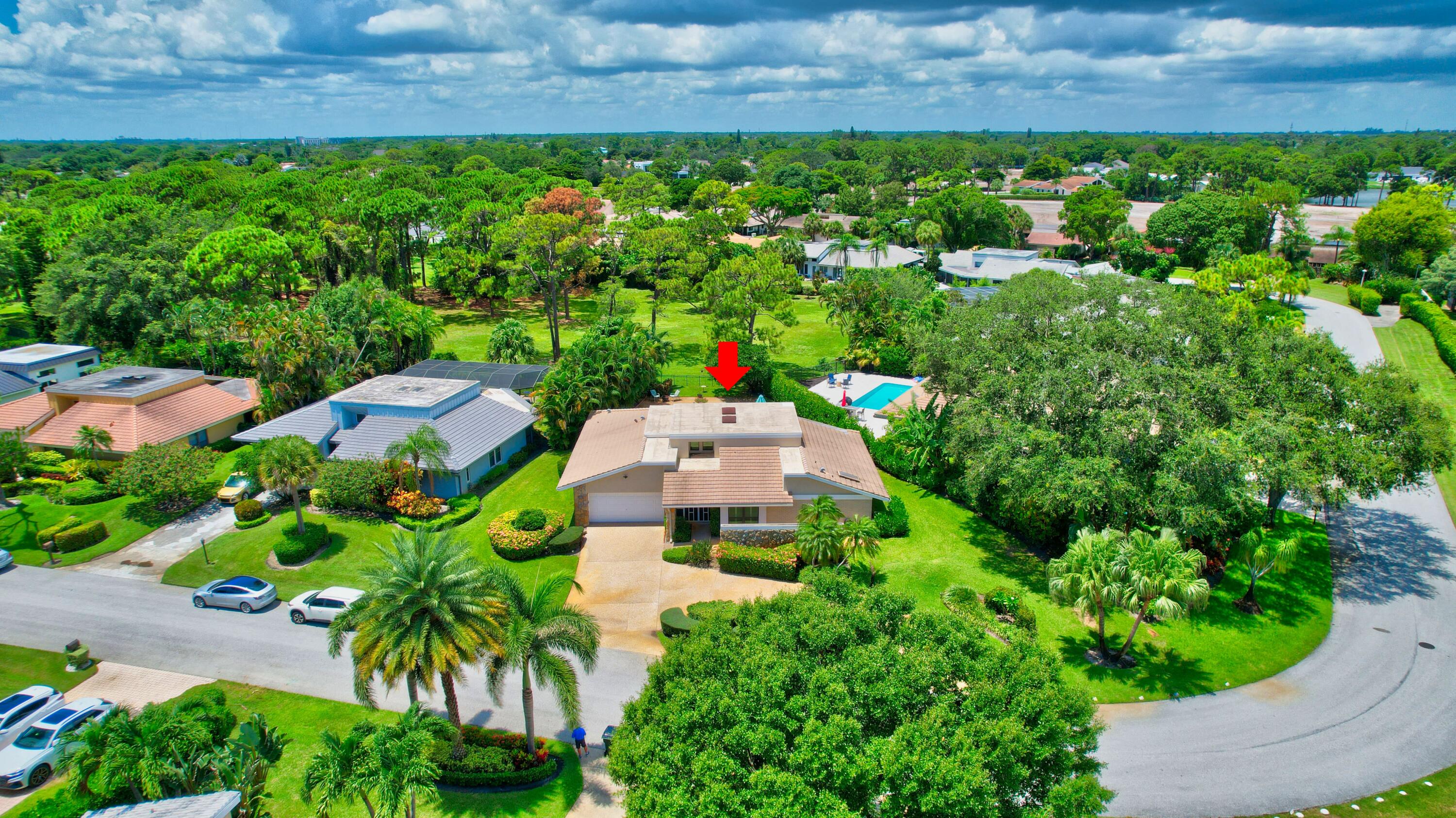 624 W Lakewoode Circle