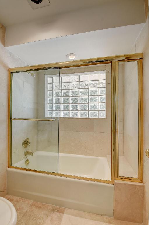 624 W Lakewoode Circle