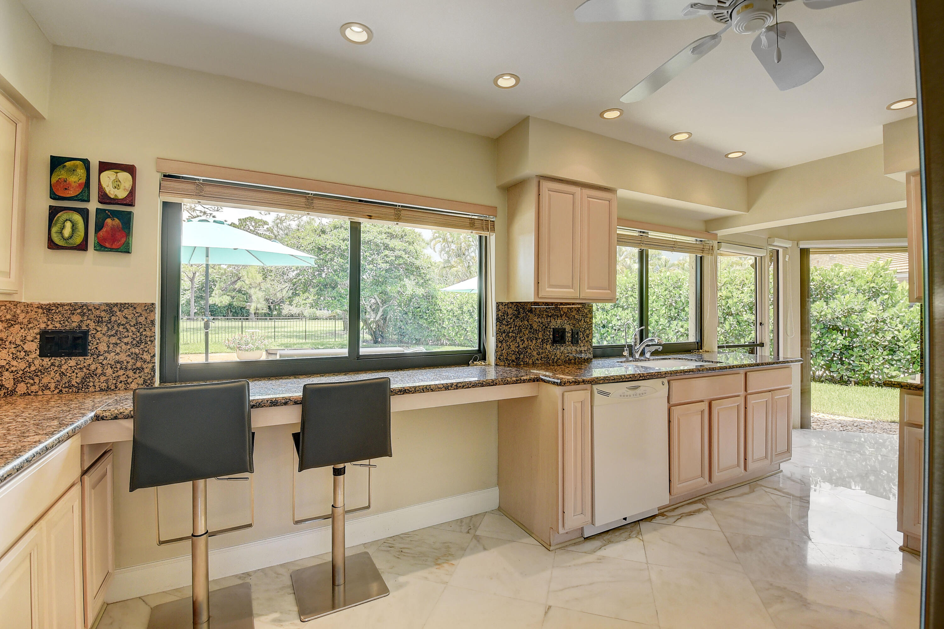 624 W Lakewoode Circle