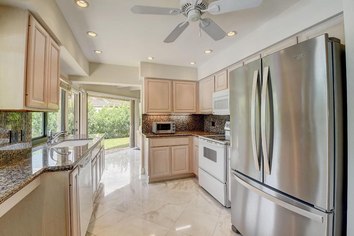 624 W Lakewoode Circle