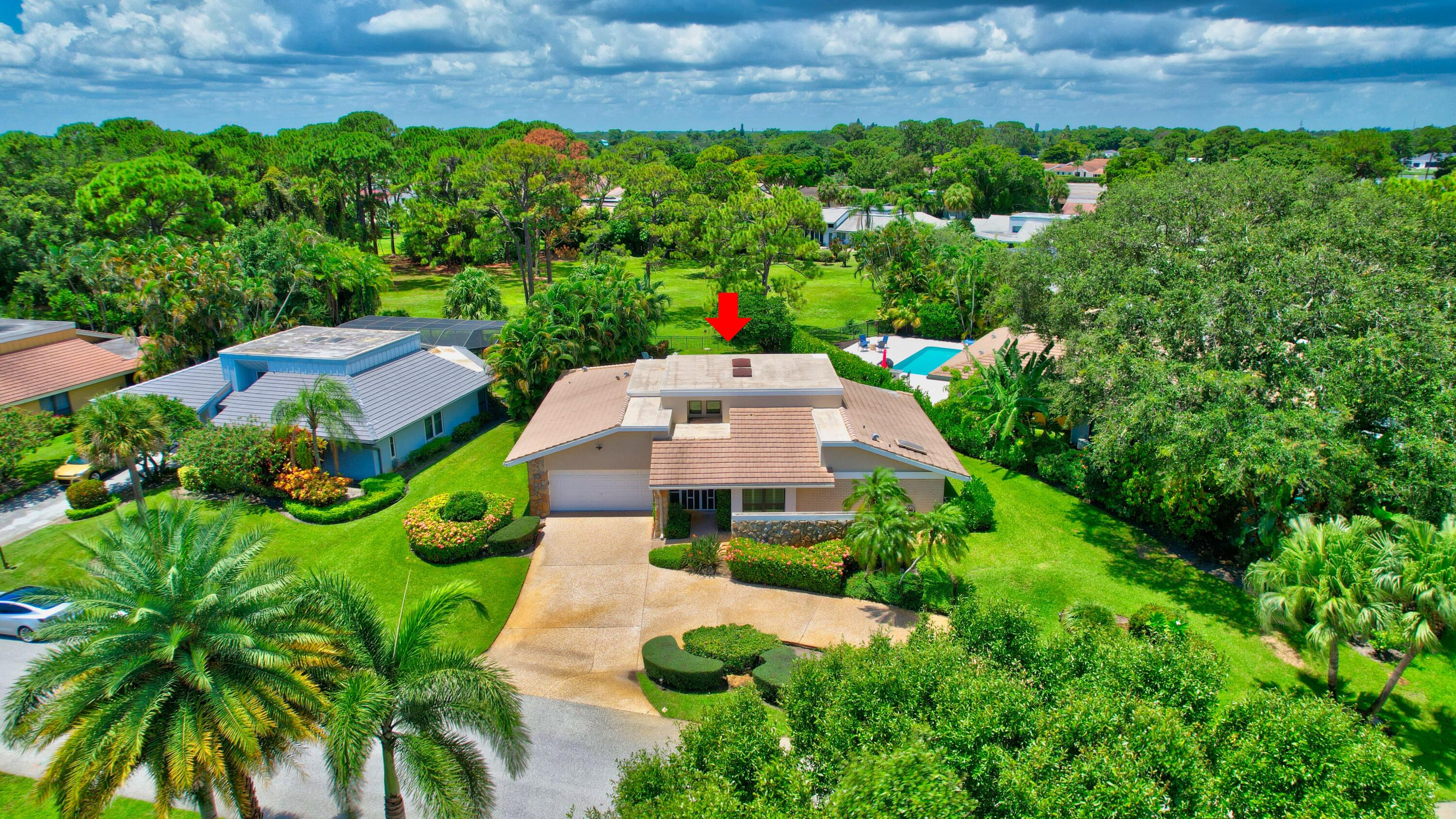 624 W Lakewoode Circle