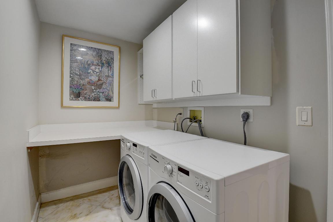 624 W Lakewoode Circle