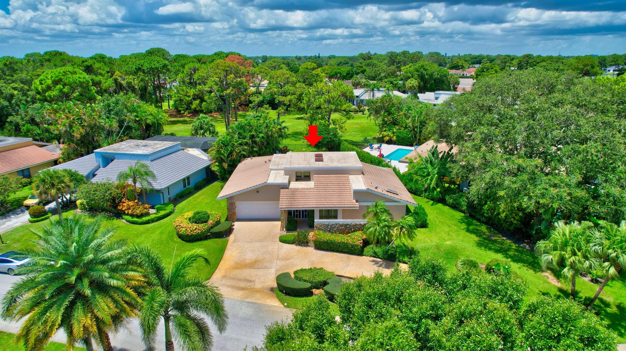 624 W Lakewoode Circle