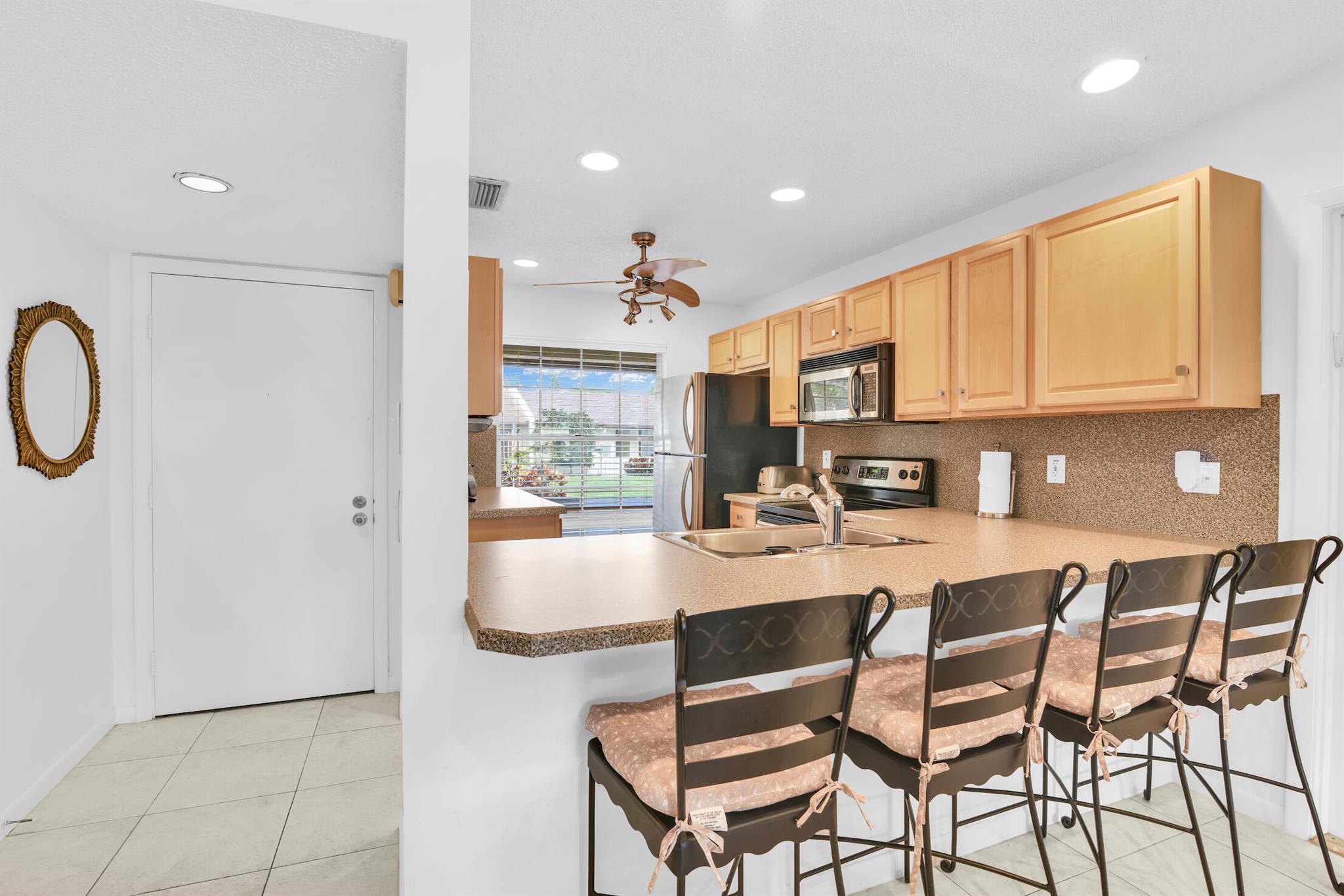 16004 Laurel Oak Circle