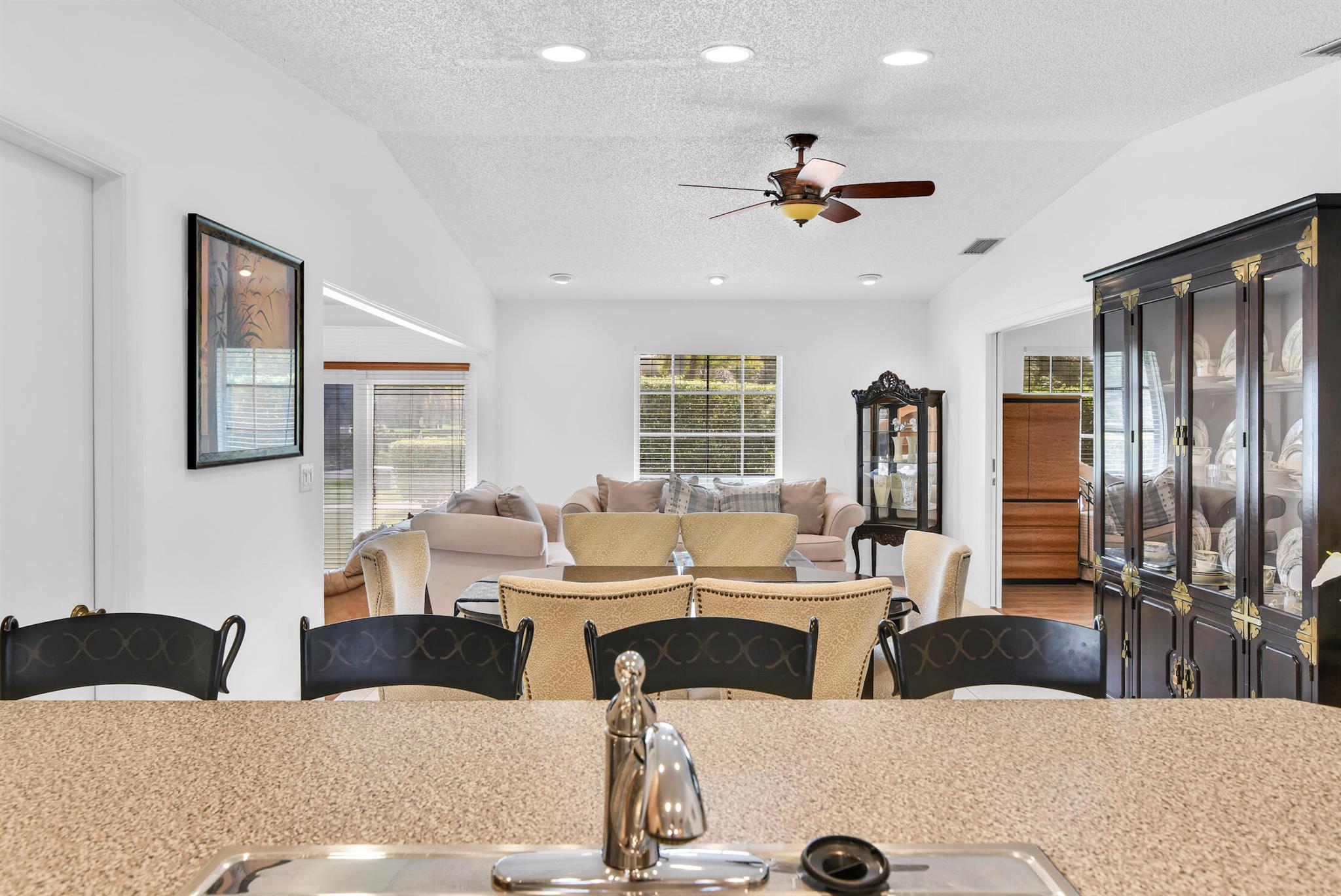 16004 Laurel Oak Circle