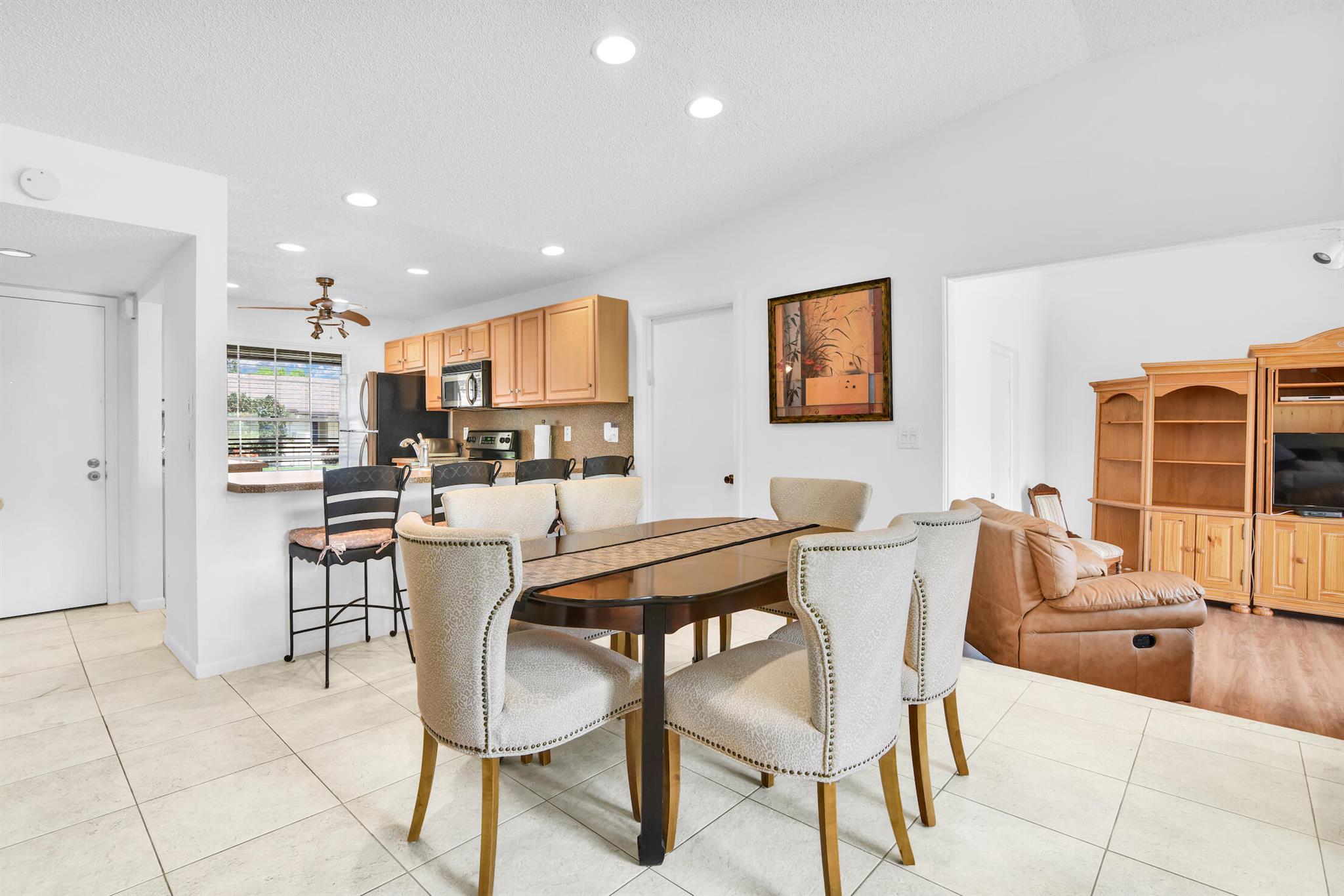 16004 Laurel Oak Circle