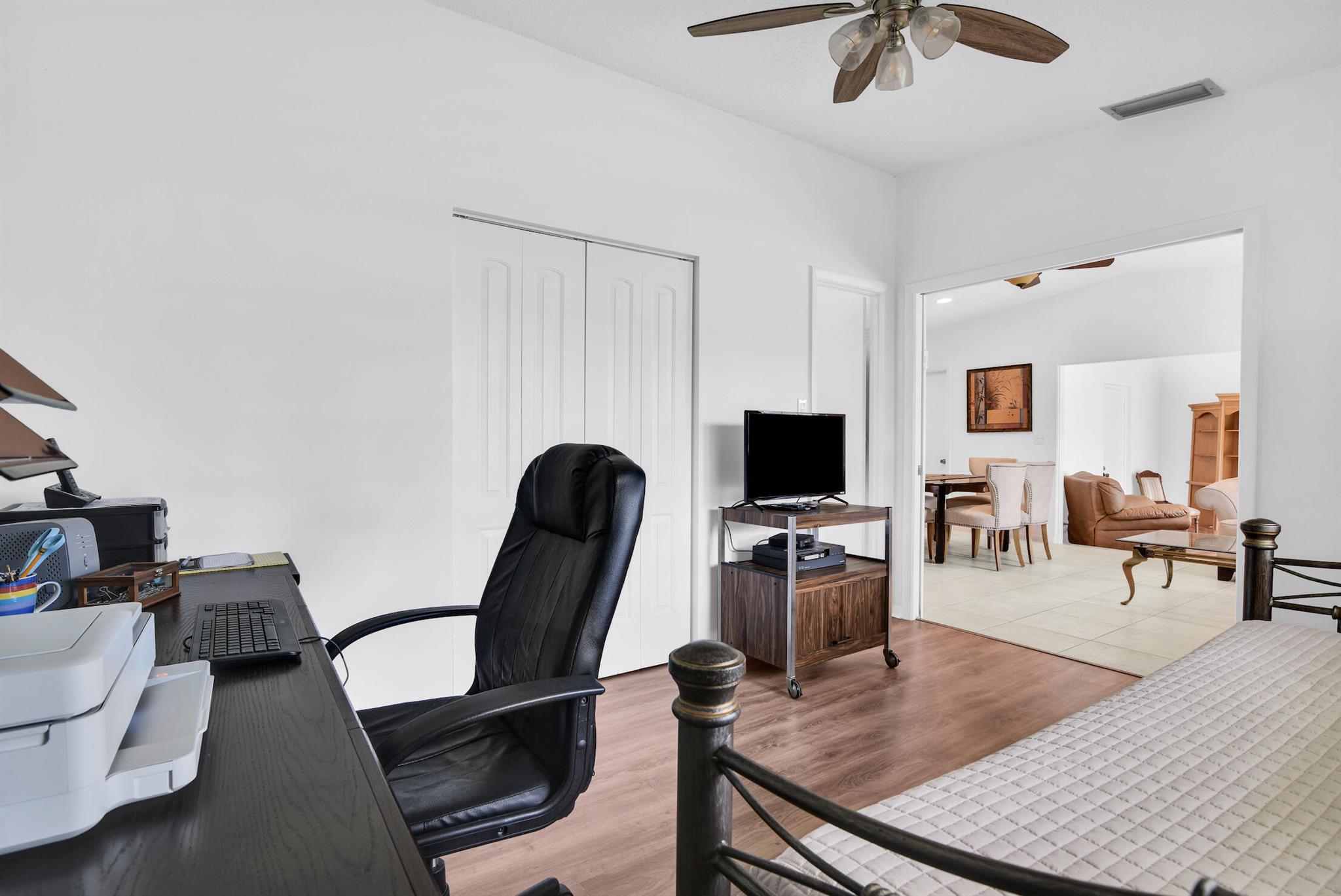 16004 Laurel Oak Circle