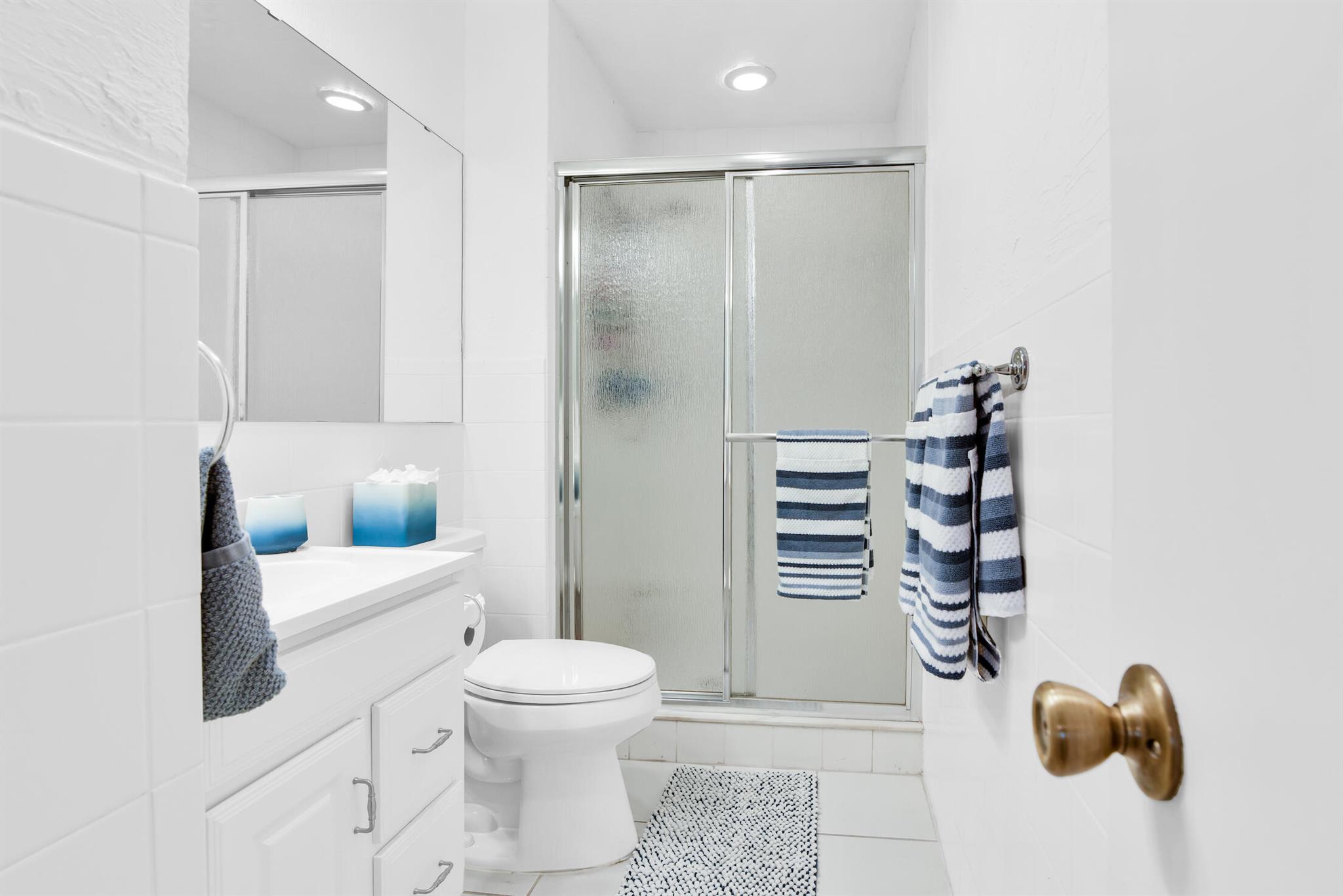 16004 Laurel Oak Circle