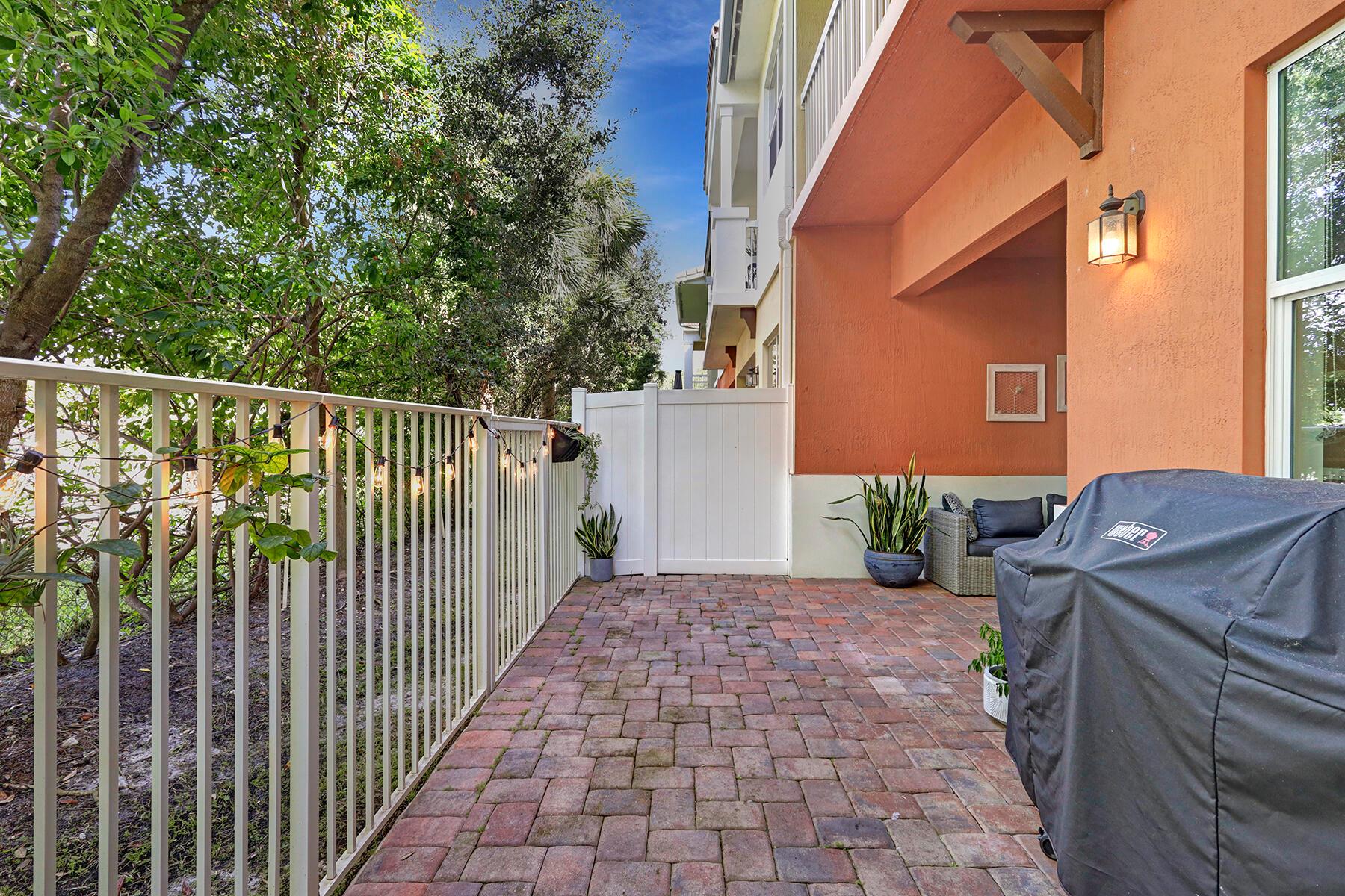 100 NW 69th Circle 132