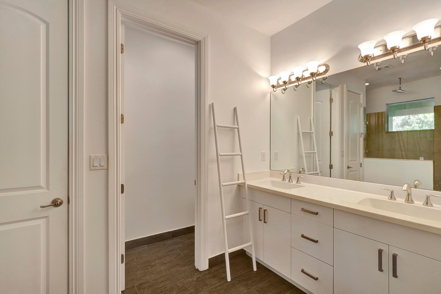 100 NW 69th Circle 132