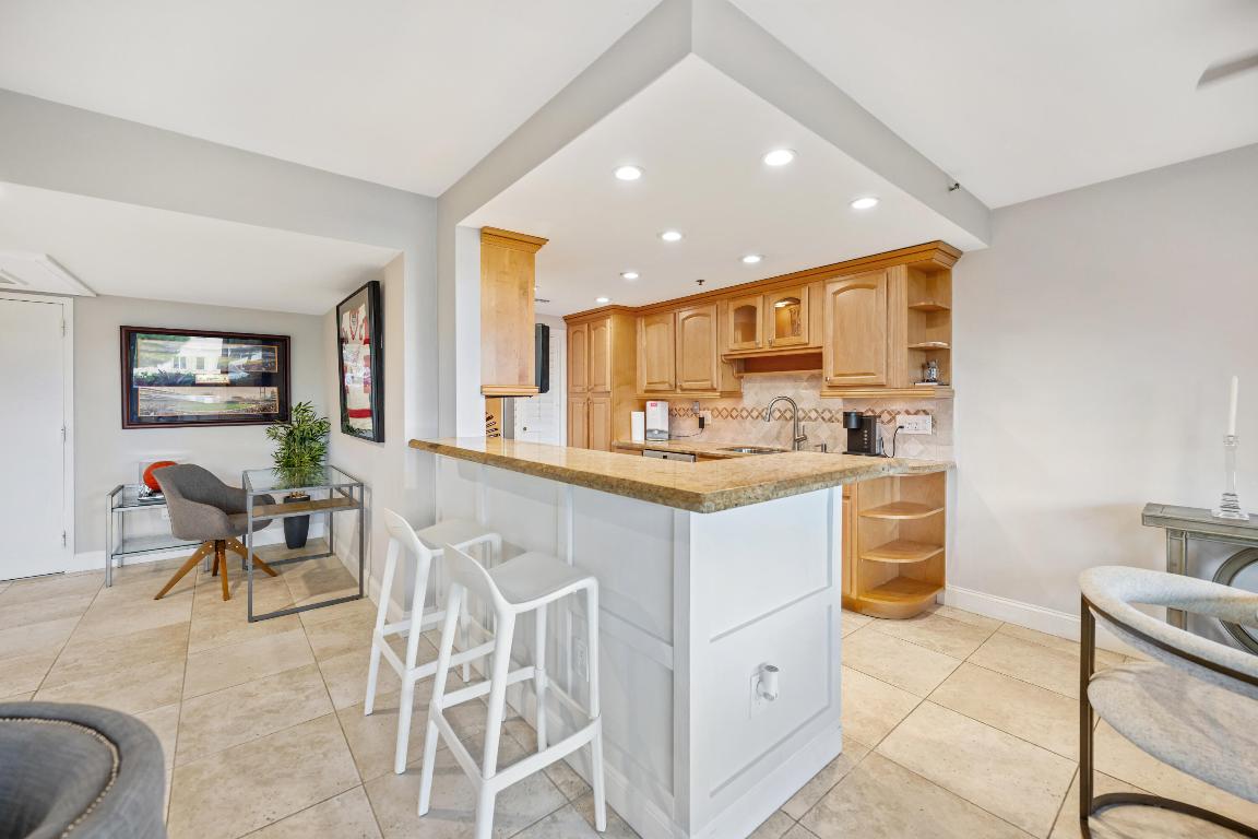 899 Jeffery Street 108