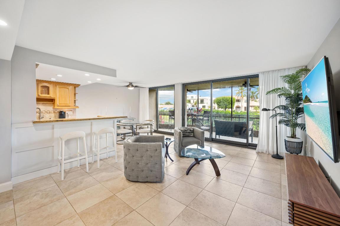 899 Jeffery Street 108