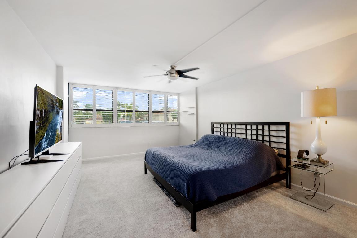 899 Jeffery Street 108